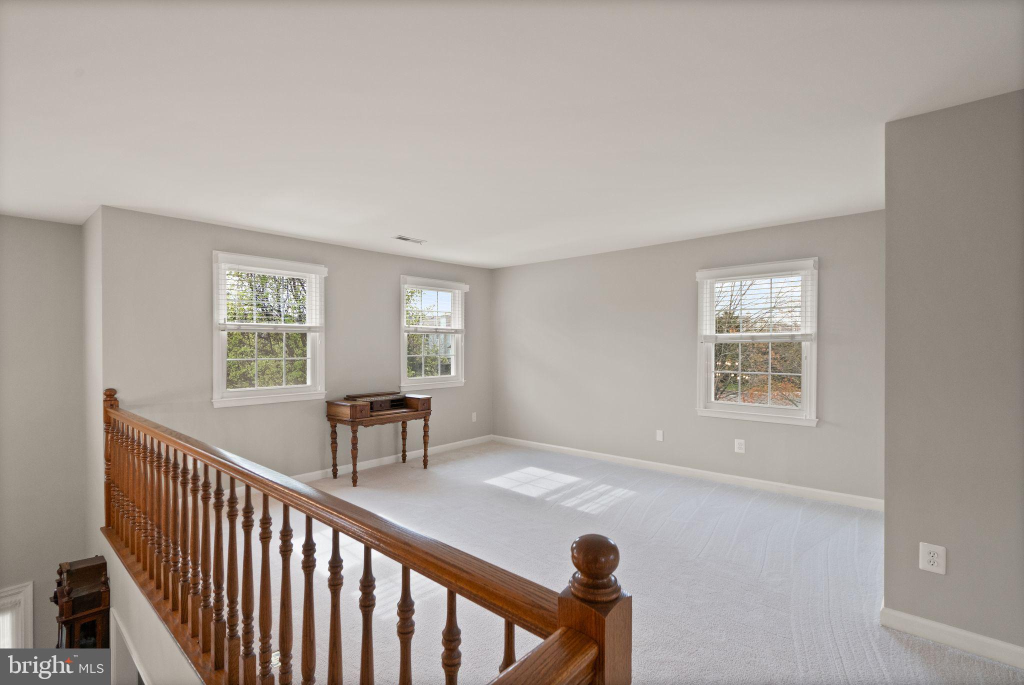 ASHBURN FARM - Residential