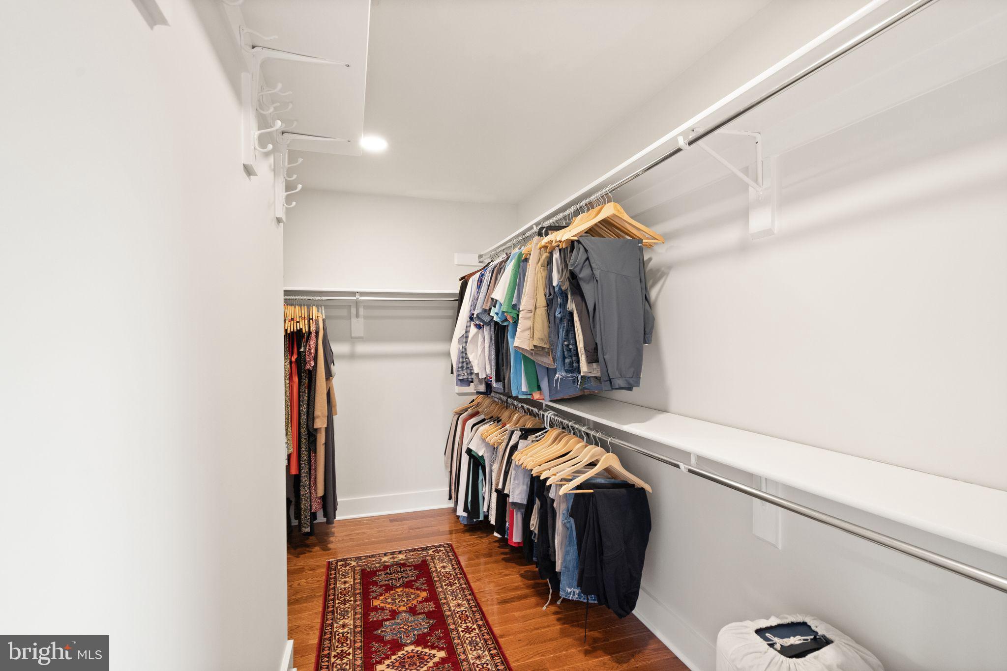 ASHBURN FARM - Residential