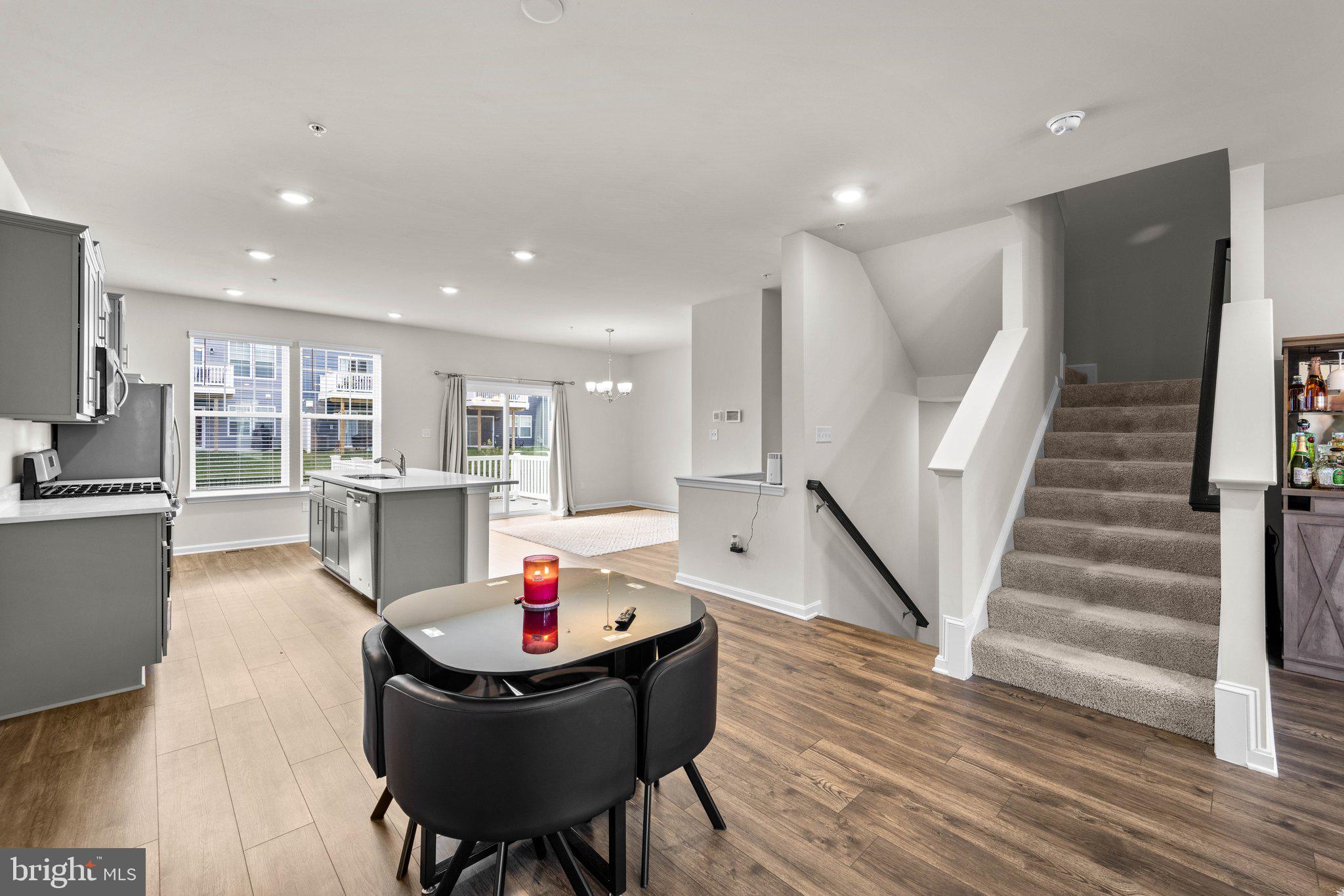 WOODMORE OVERLOOK - Residential