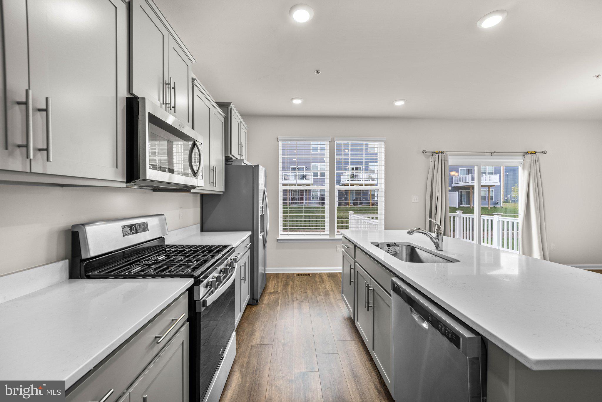 WOODMORE OVERLOOK - Residential