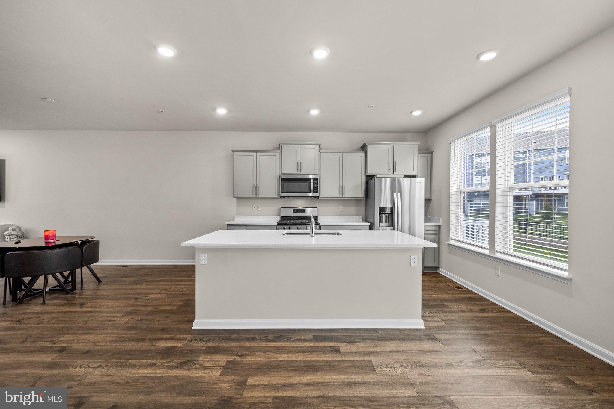 WOODMORE OVERLOOK - Residential