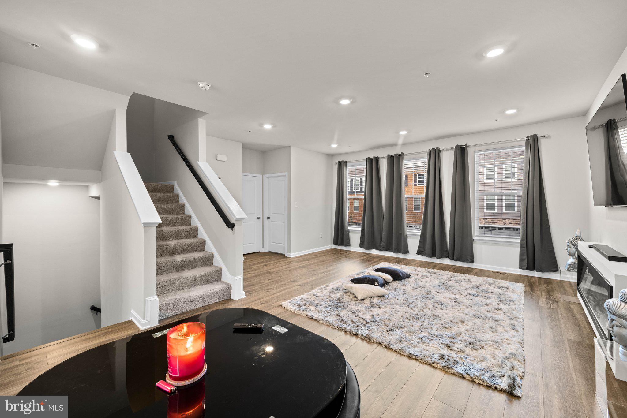 WOODMORE OVERLOOK - Residential