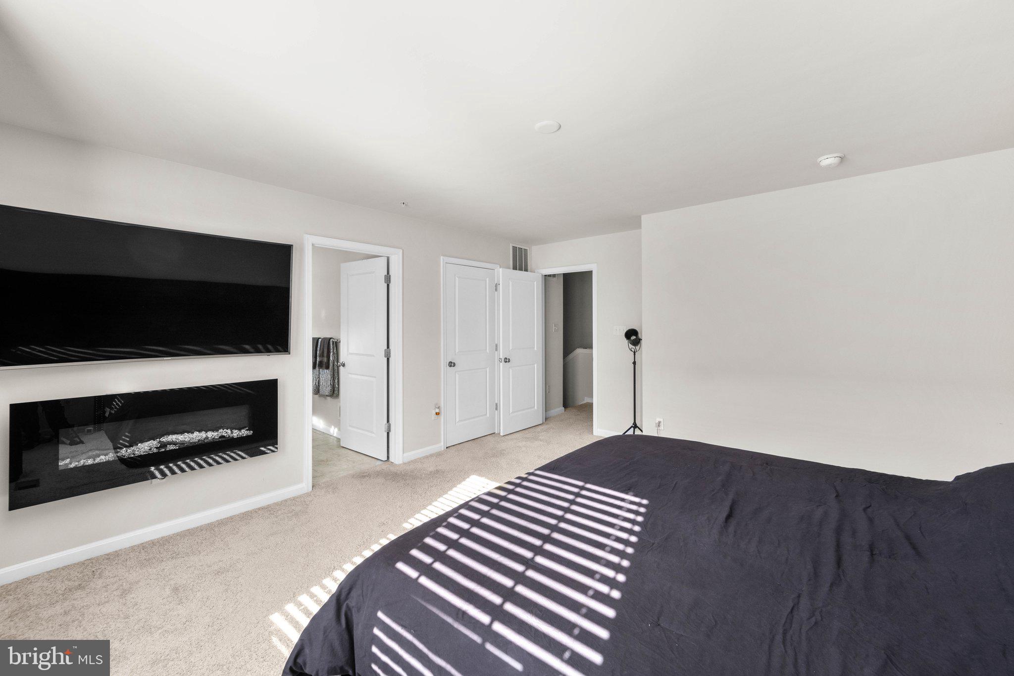 WOODMORE OVERLOOK - Residential