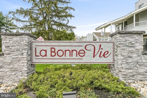 Photo of 5105 Tracy Ct, VOORHEES, NJ 08043 (MLS # NJCD2114552)