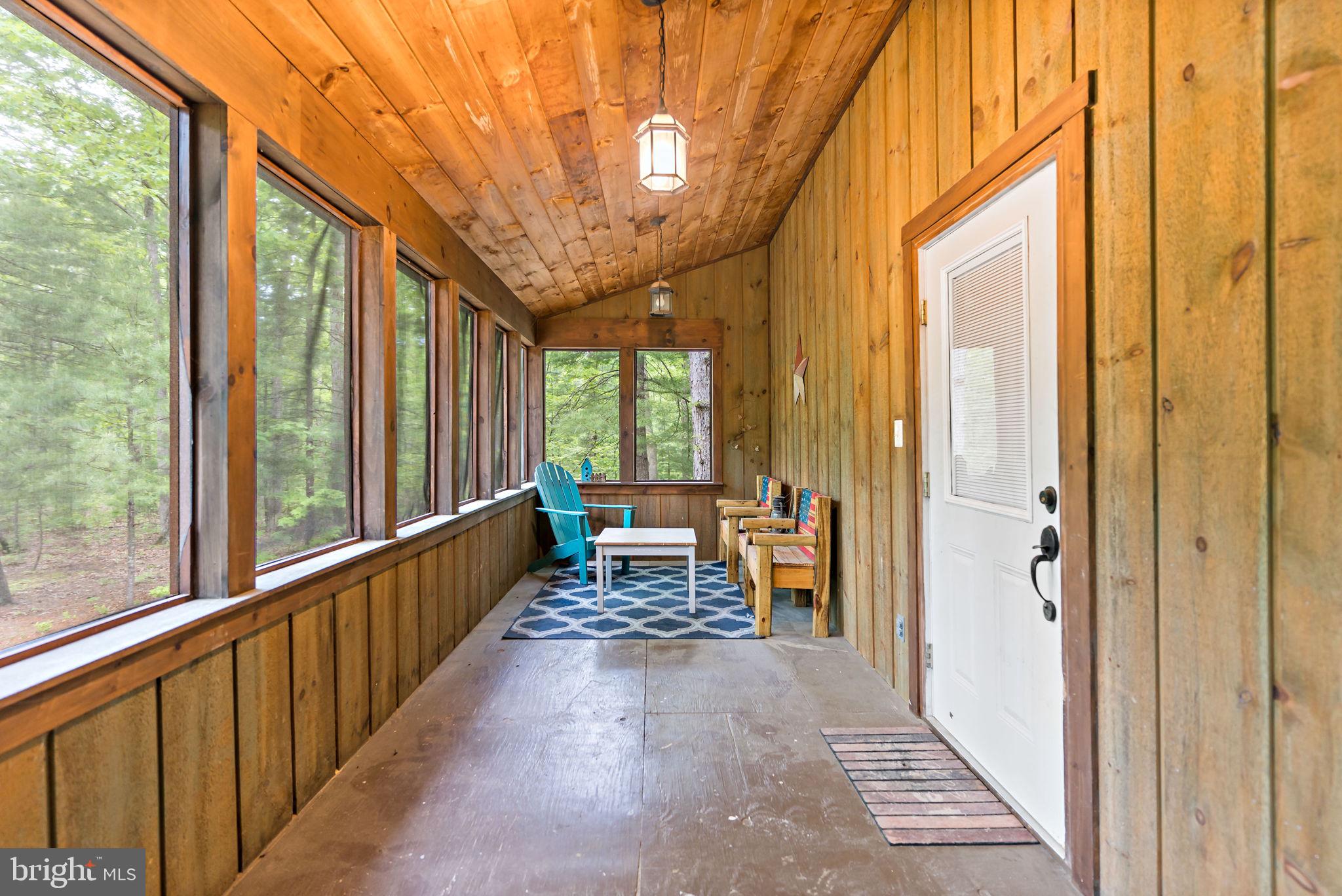 LAKE FERNDALE - Residential