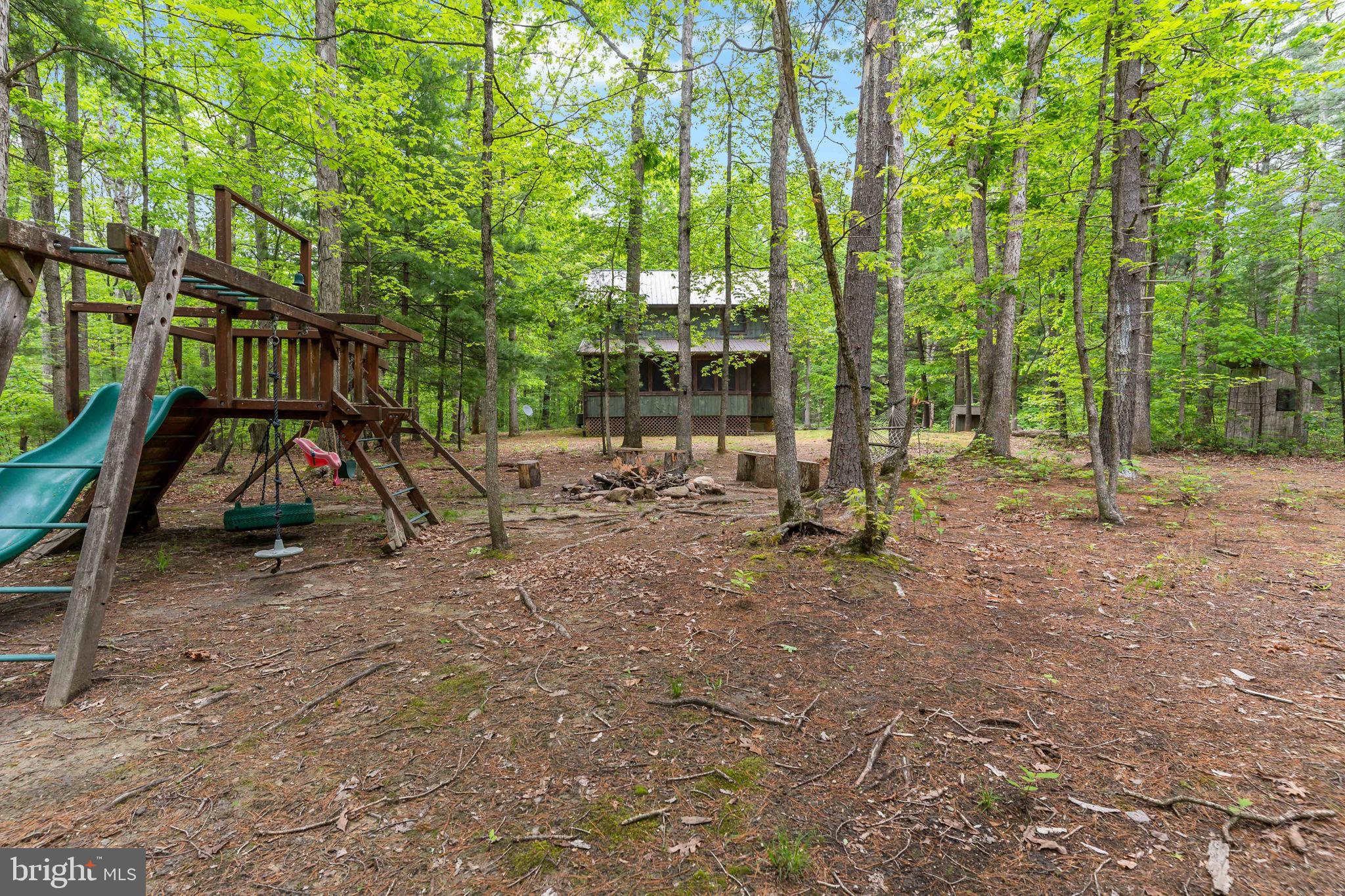 LAKE FERNDALE - Residential