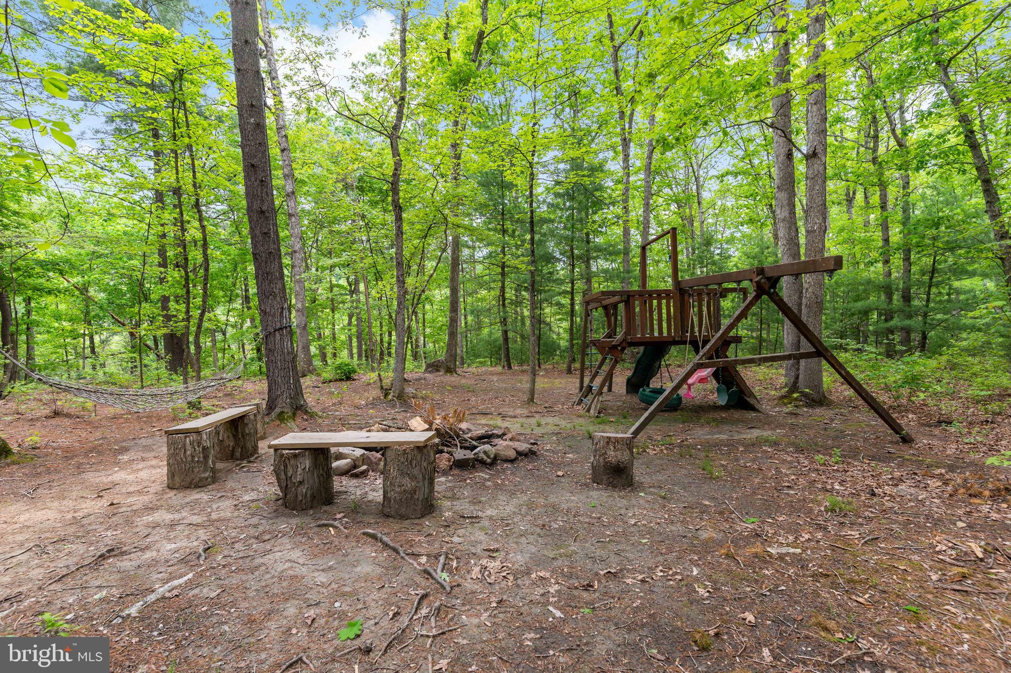 LAKE FERNDALE - Residential