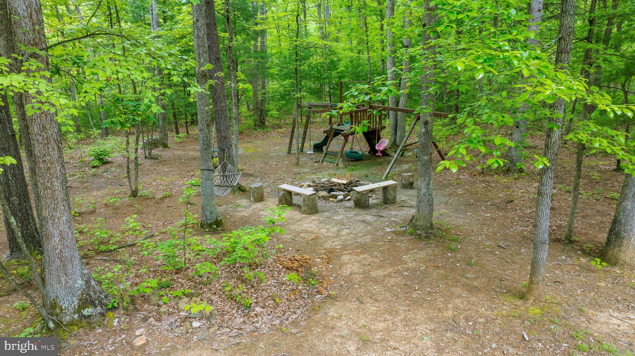 LAKE FERNDALE - Residential