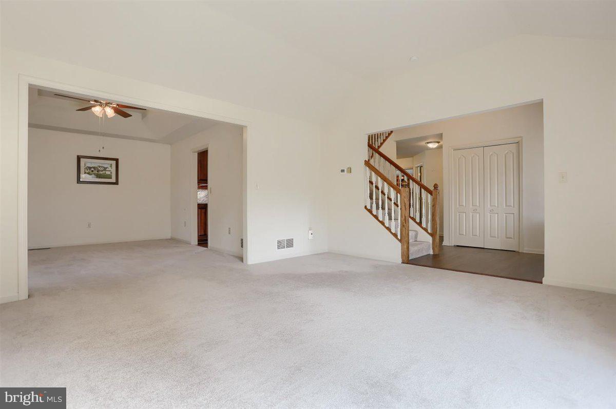 GREEN LANE MANOR - Residential