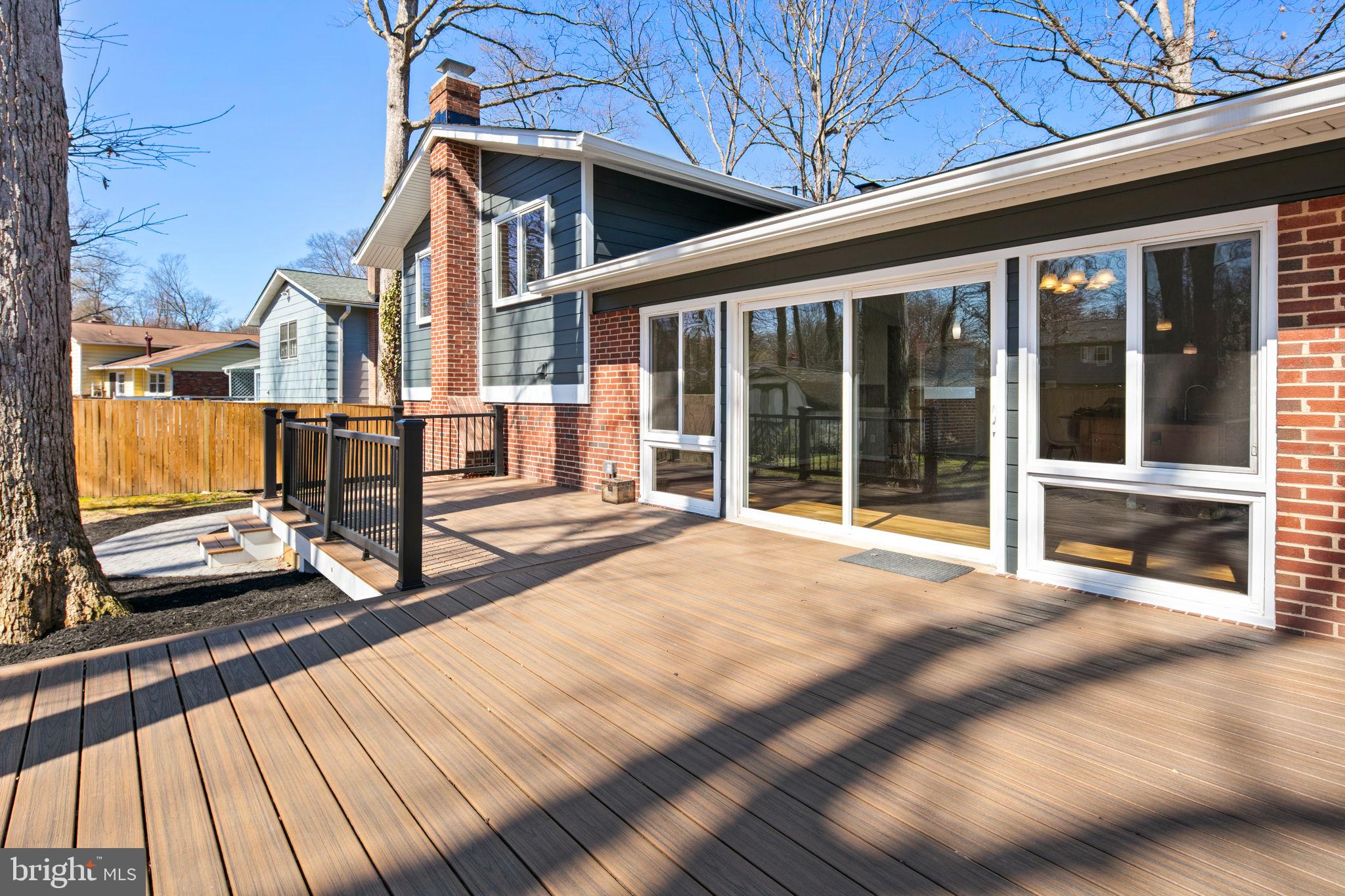 RIVERSIDE ESTATES - Residential