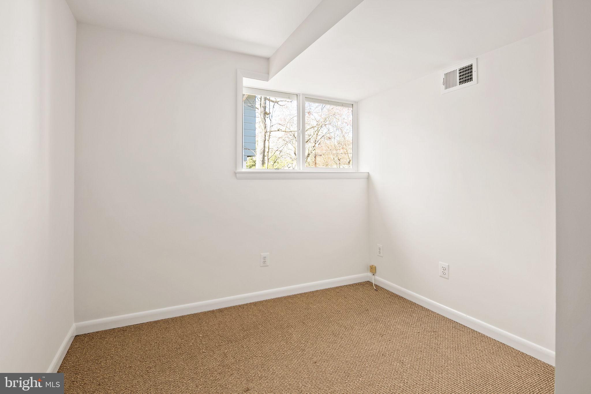 RIVERSIDE ESTATES - Residential