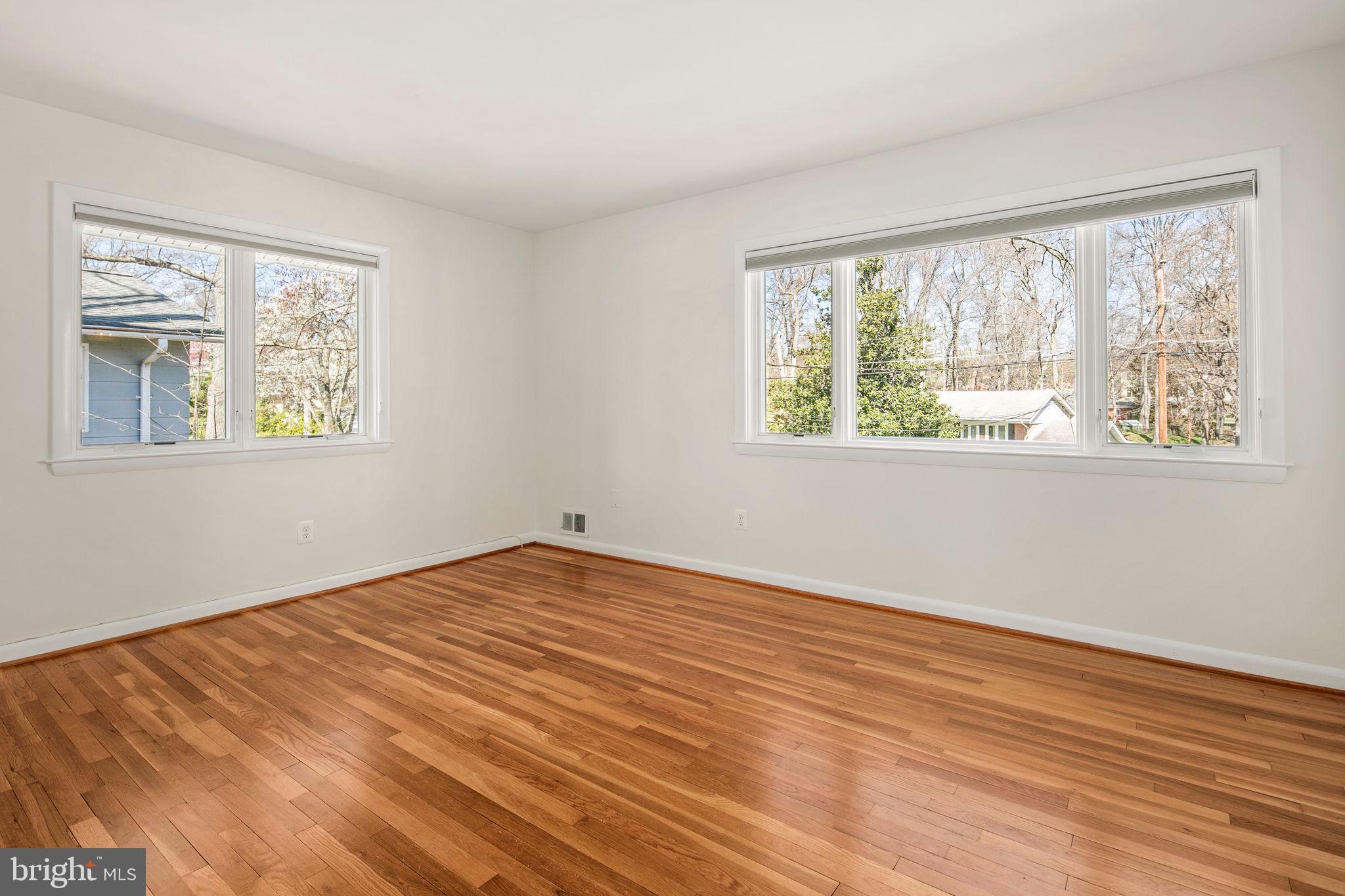 RIVERSIDE ESTATES - Residential