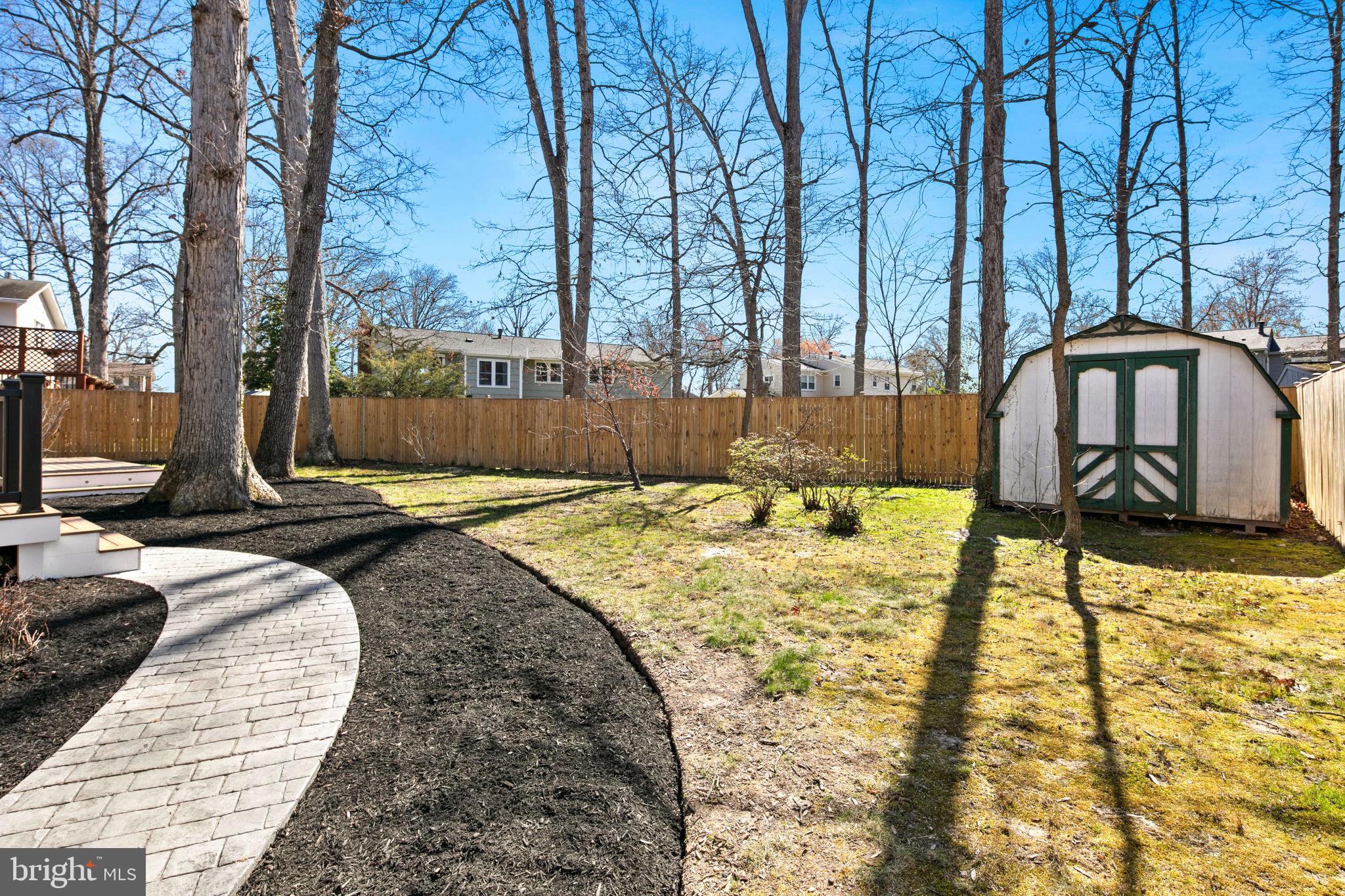 RIVERSIDE ESTATES - Residential