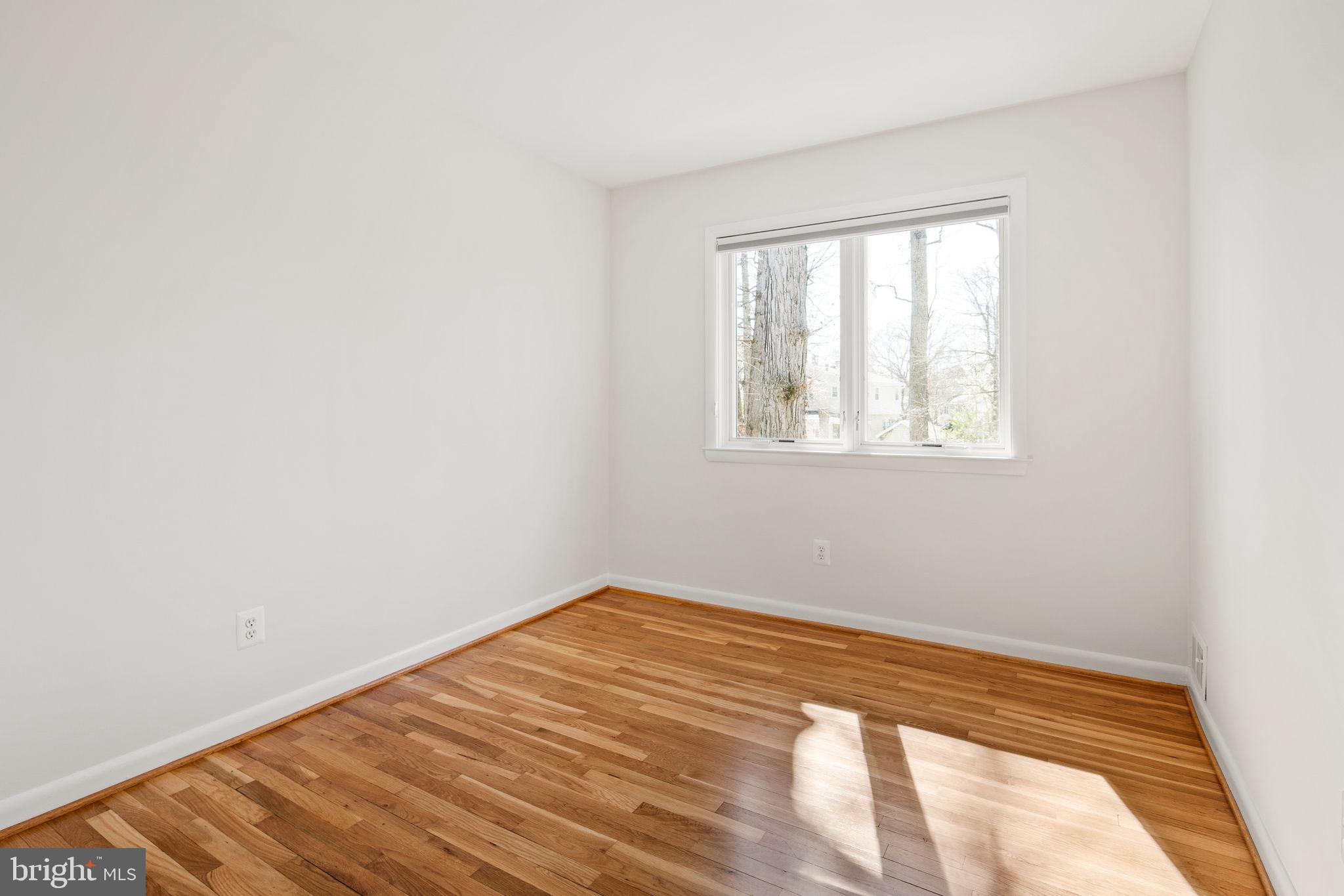 RIVERSIDE ESTATES - Residential