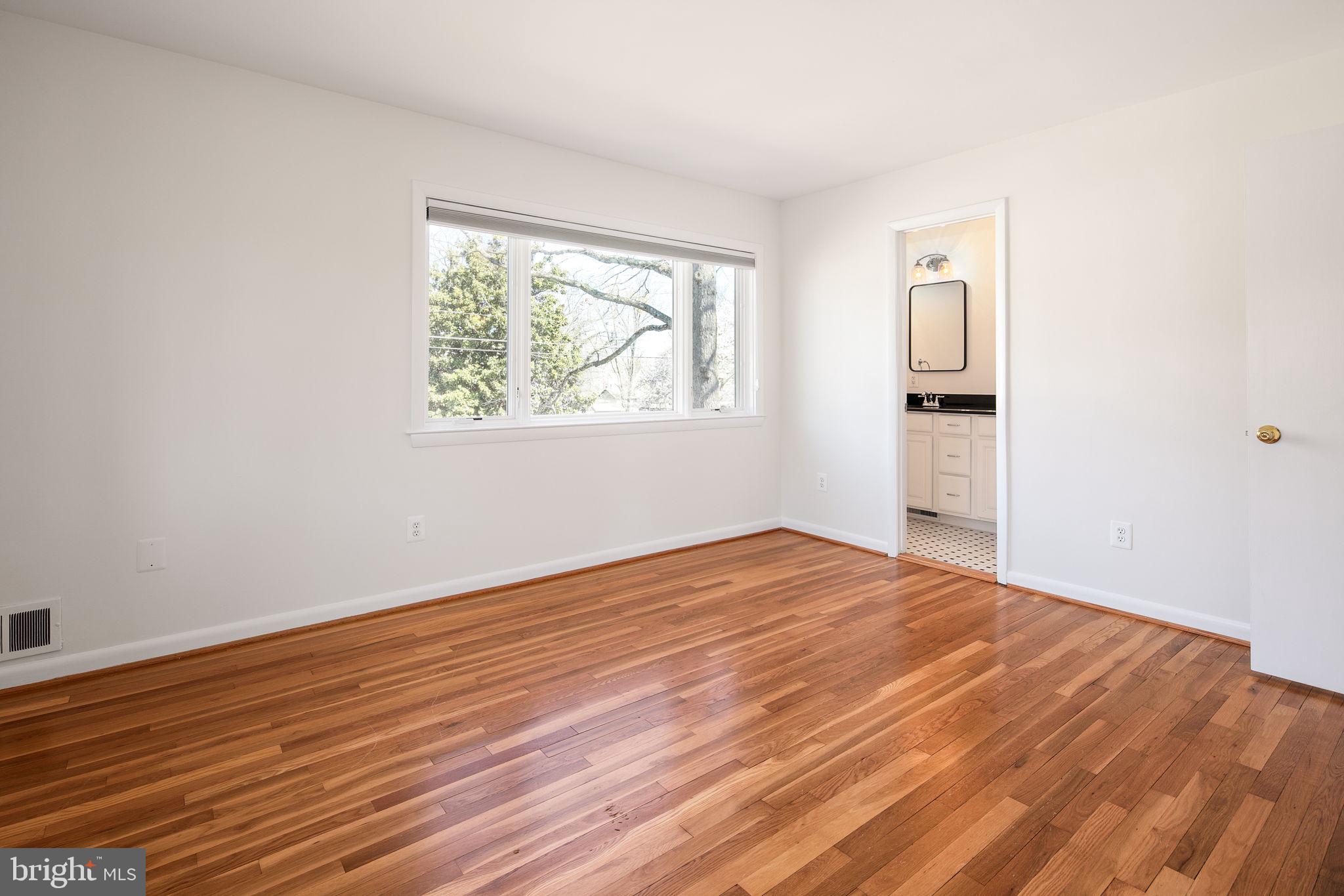 RIVERSIDE ESTATES - Residential