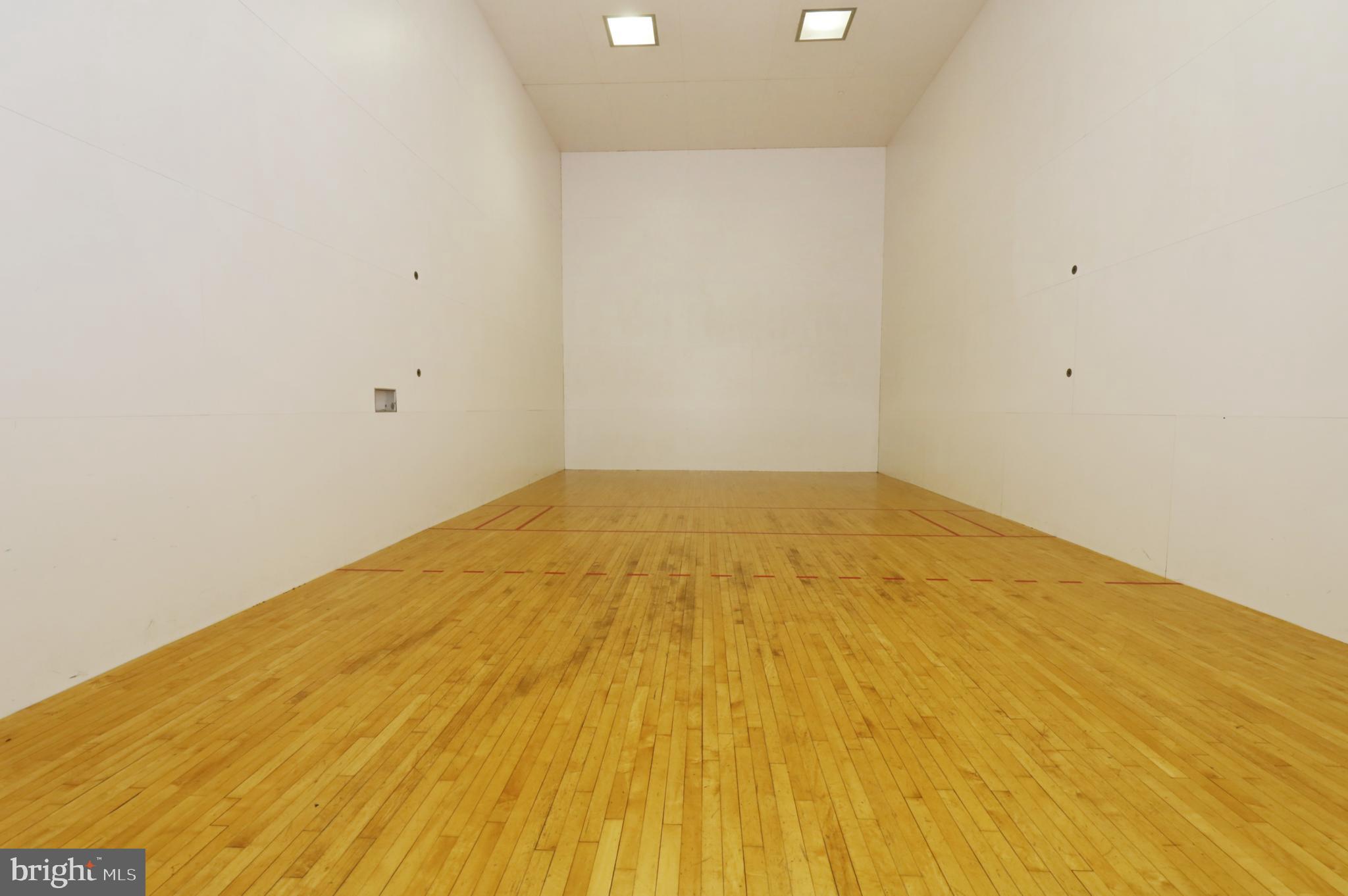 STONECROFT CONDO - Residential