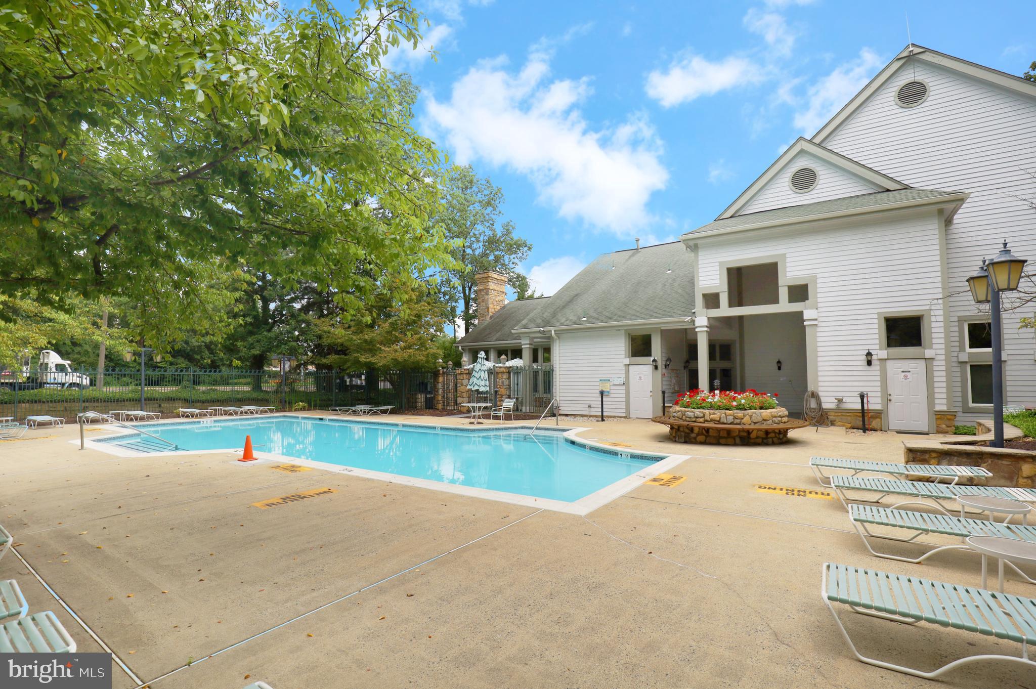 STONECROFT CONDO - Residential