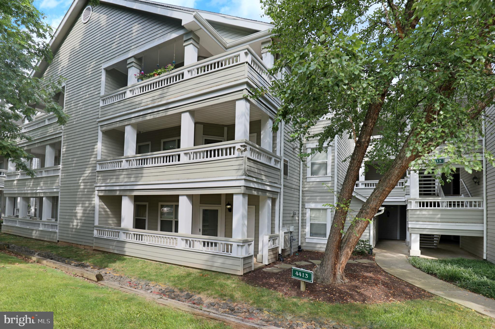 STONECROFT CONDO - Residential