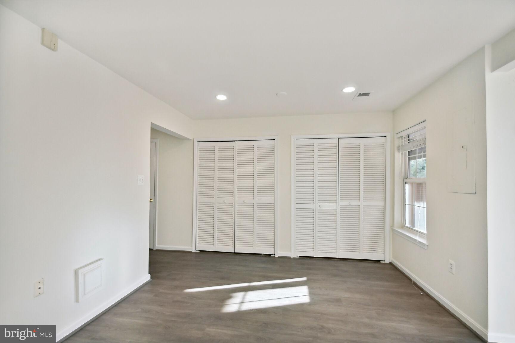 SYCAMORE HILL - Residential Lease