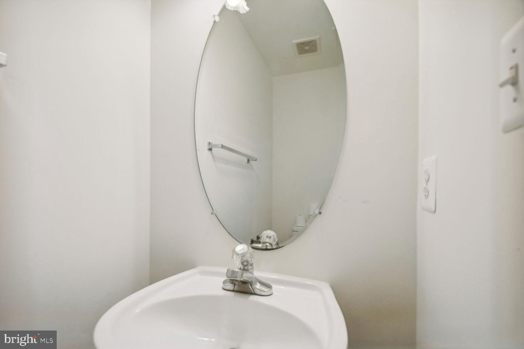 SYCAMORE HILL - Residential Lease