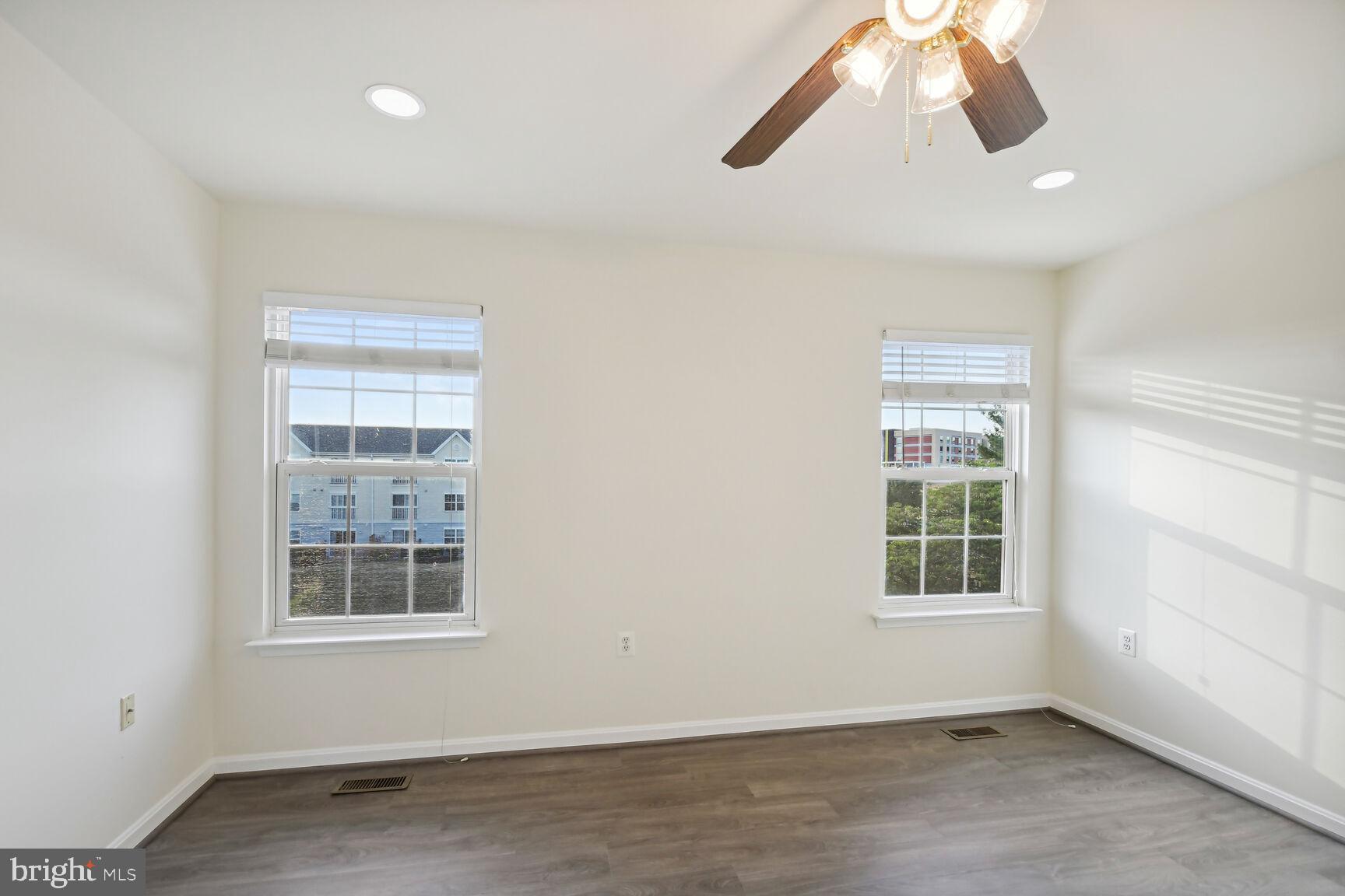 SYCAMORE HILL - Residential Lease