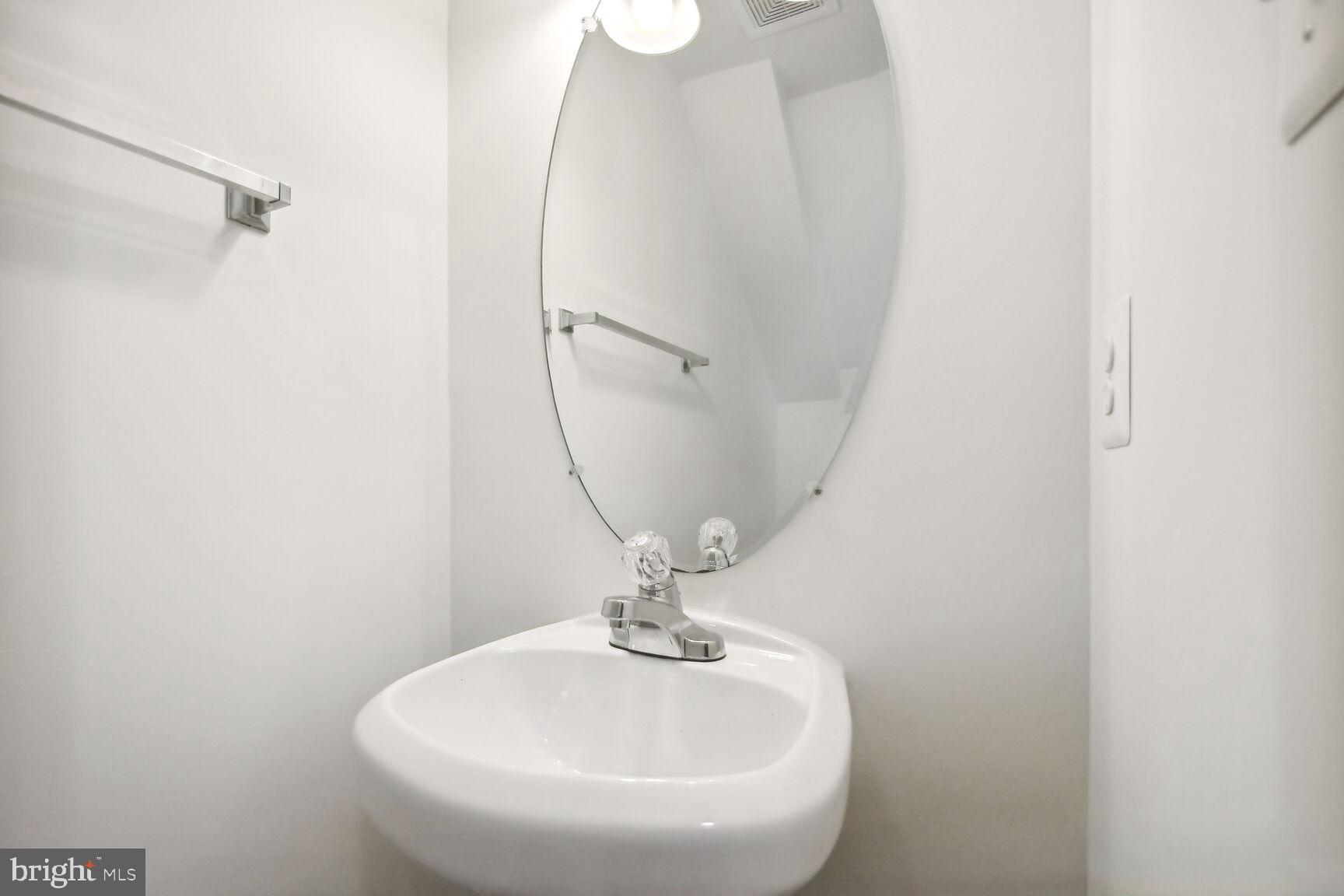 SYCAMORE HILL - Residential Lease