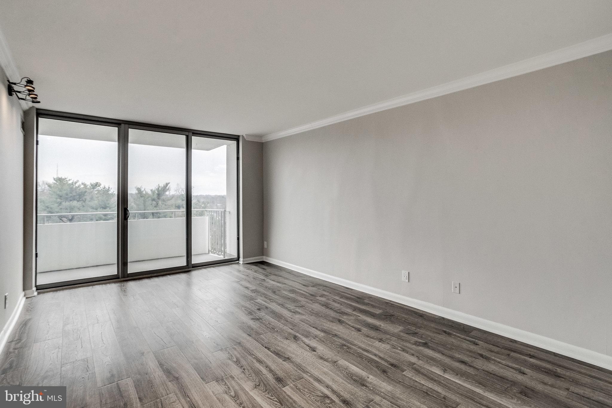 THE KENWOOD - Residential