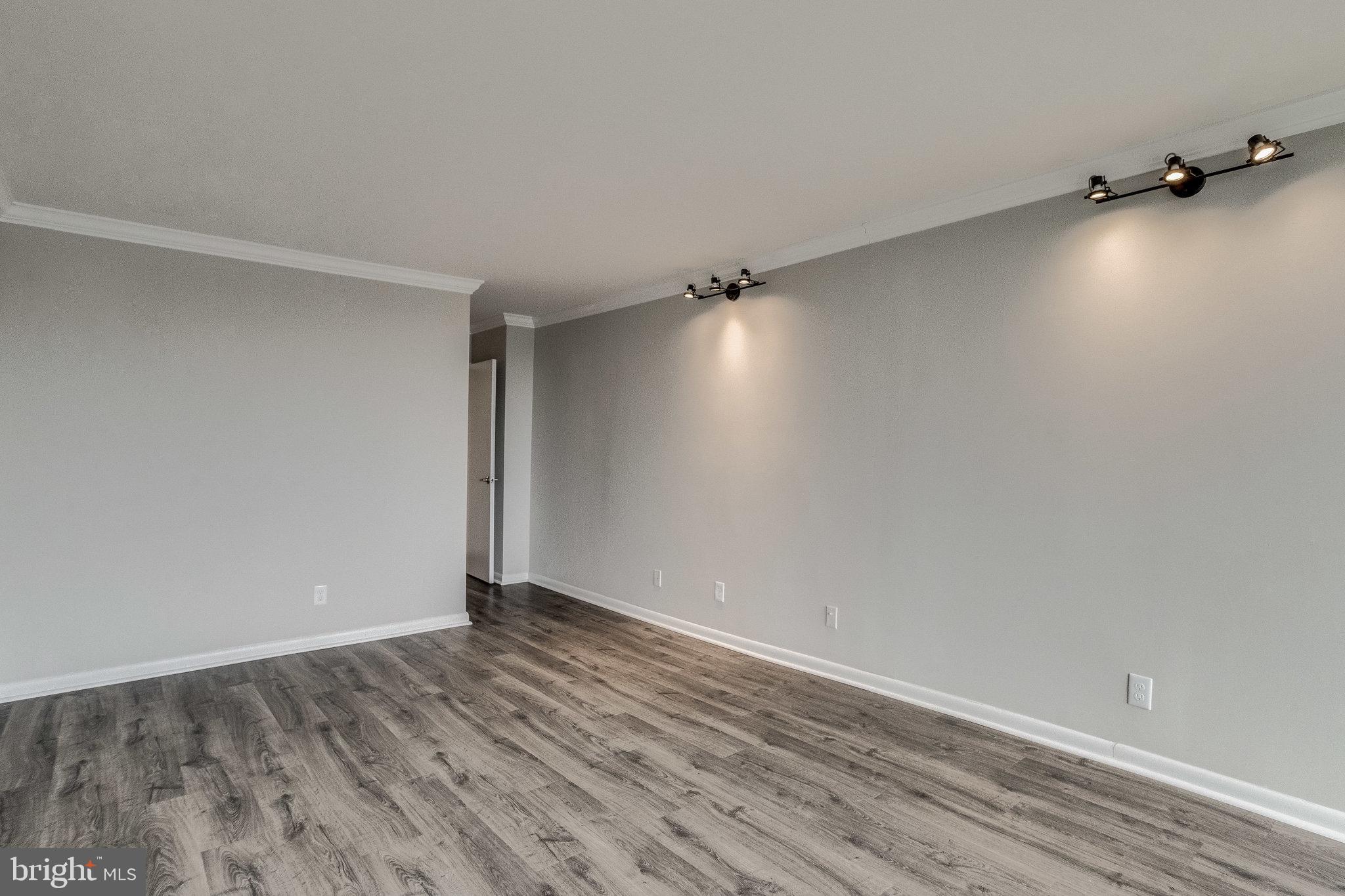 THE KENWOOD - Residential