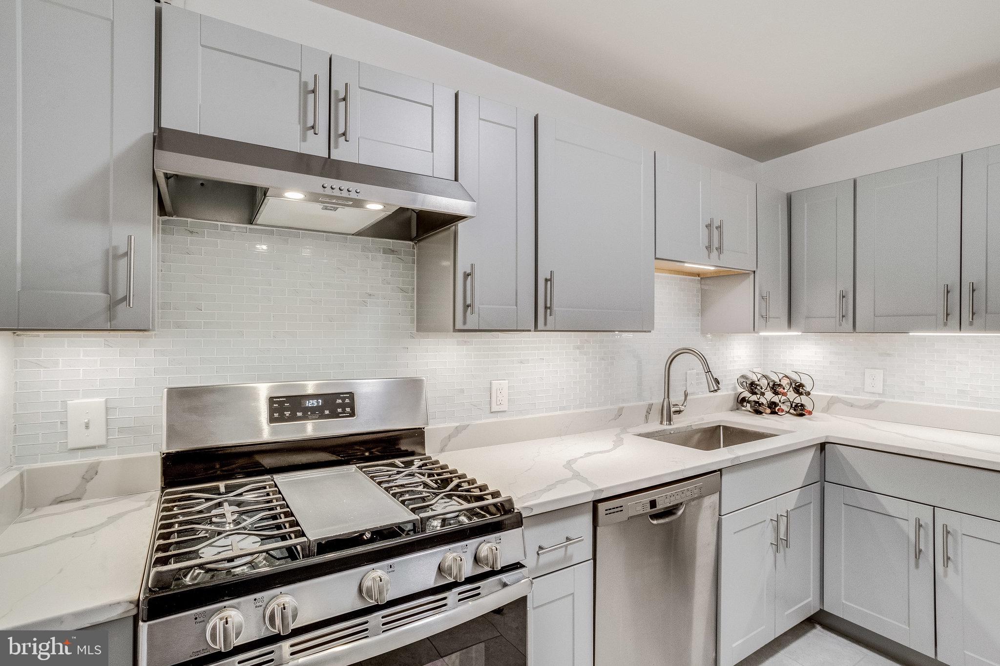 THE KENWOOD - Residential