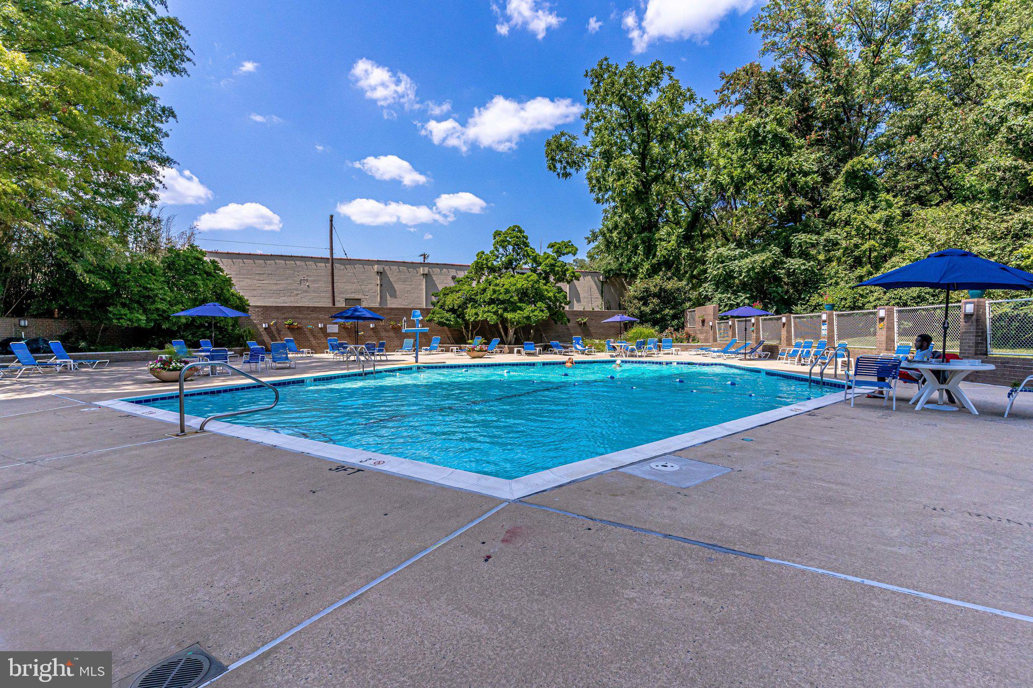 THE KENWOOD - Residential