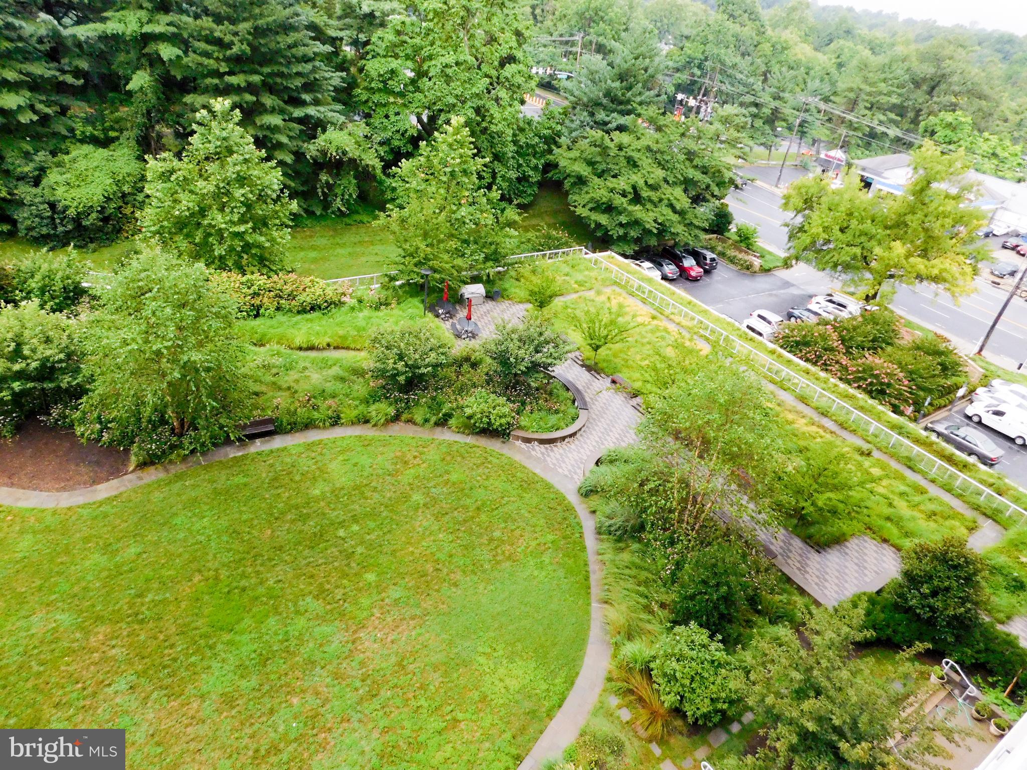 THE KENWOOD - Residential