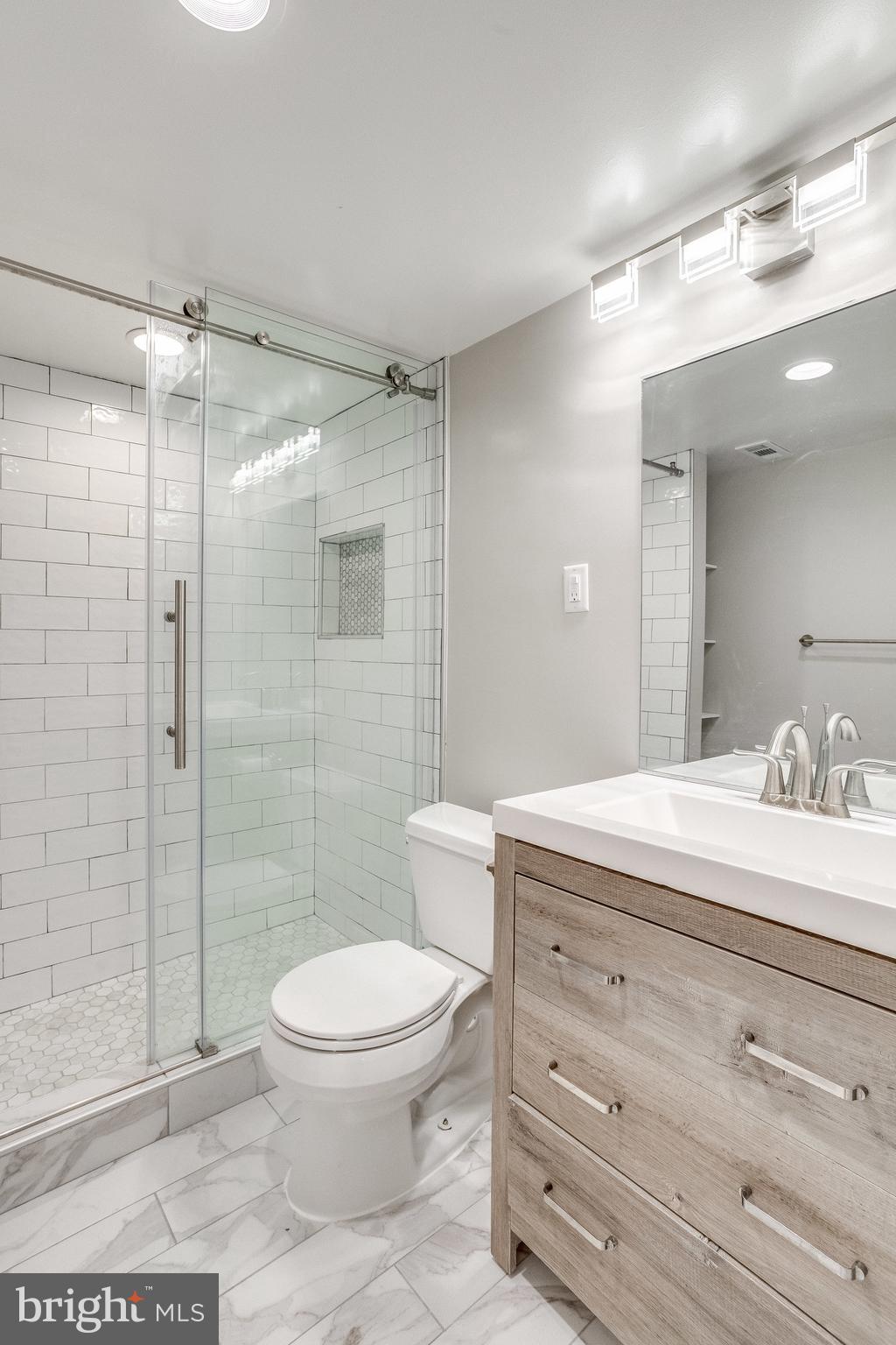 THE KENWOOD - Residential