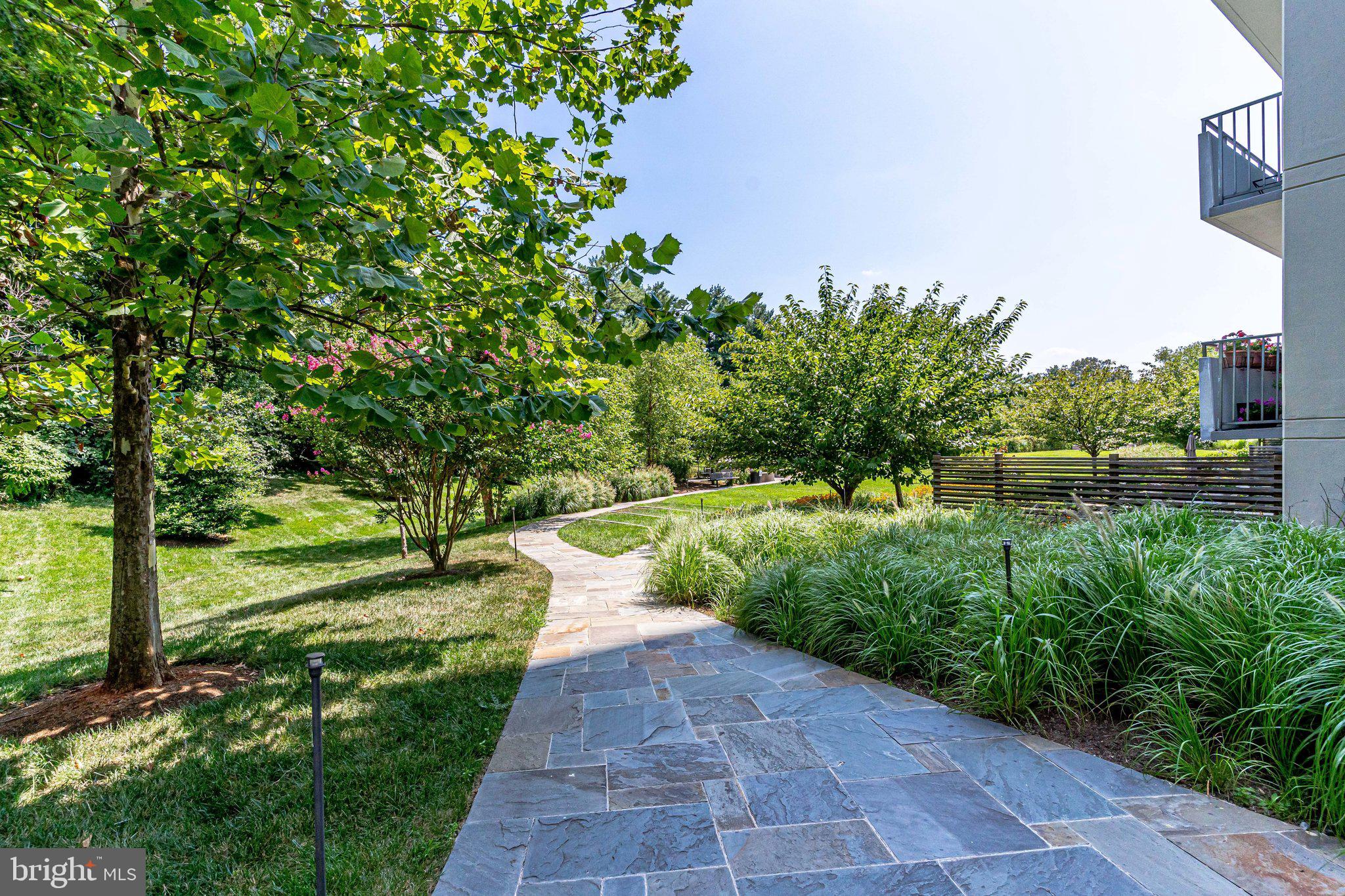 THE KENWOOD - Residential