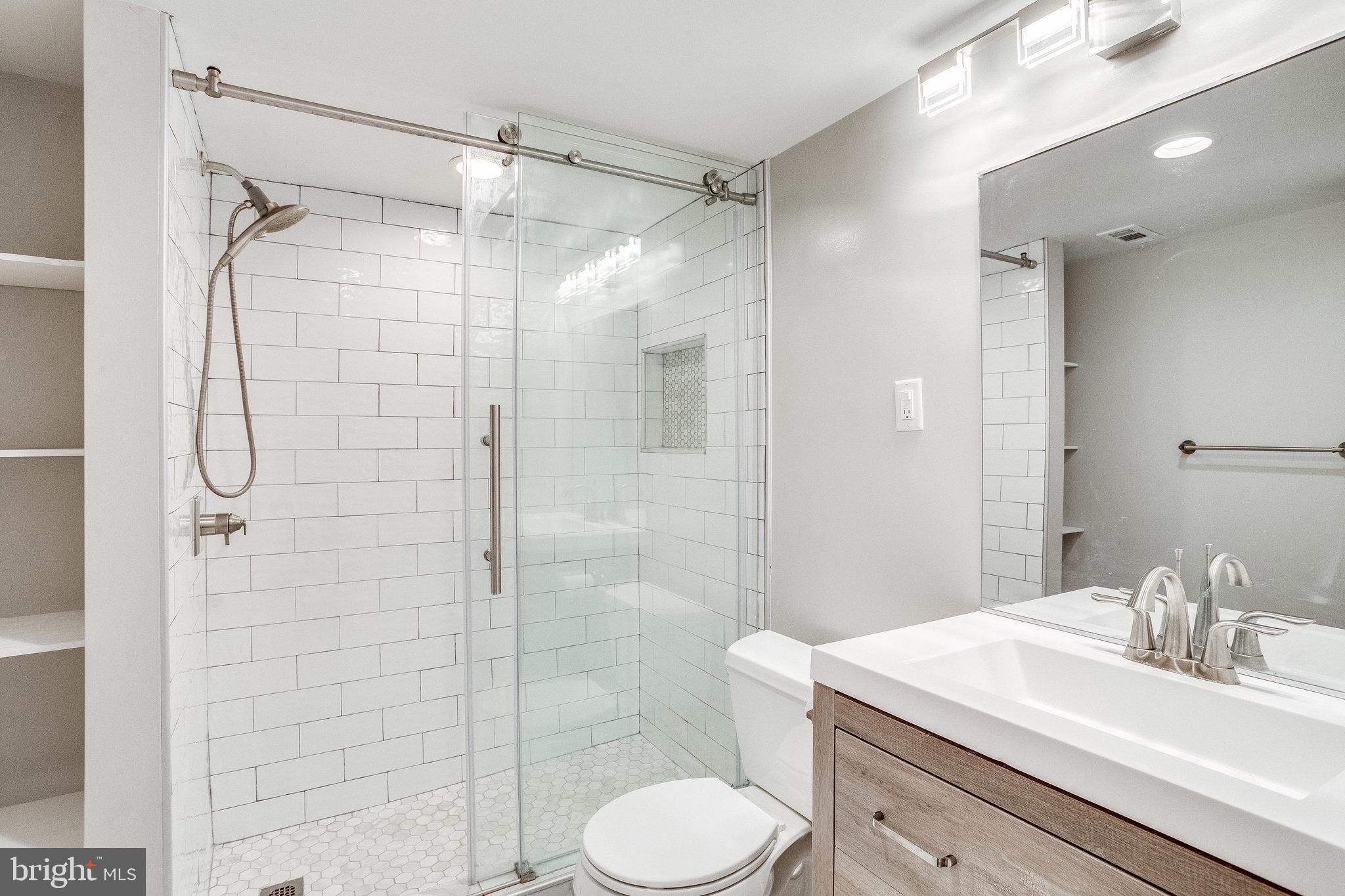 THE KENWOOD - Residential