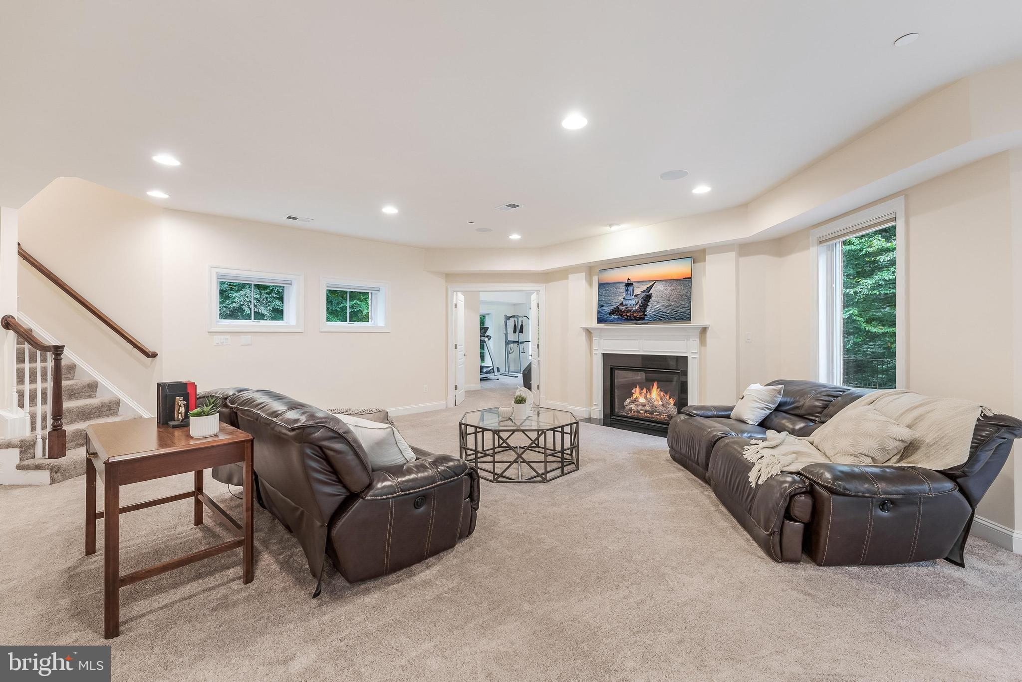 AVENEL - Residential