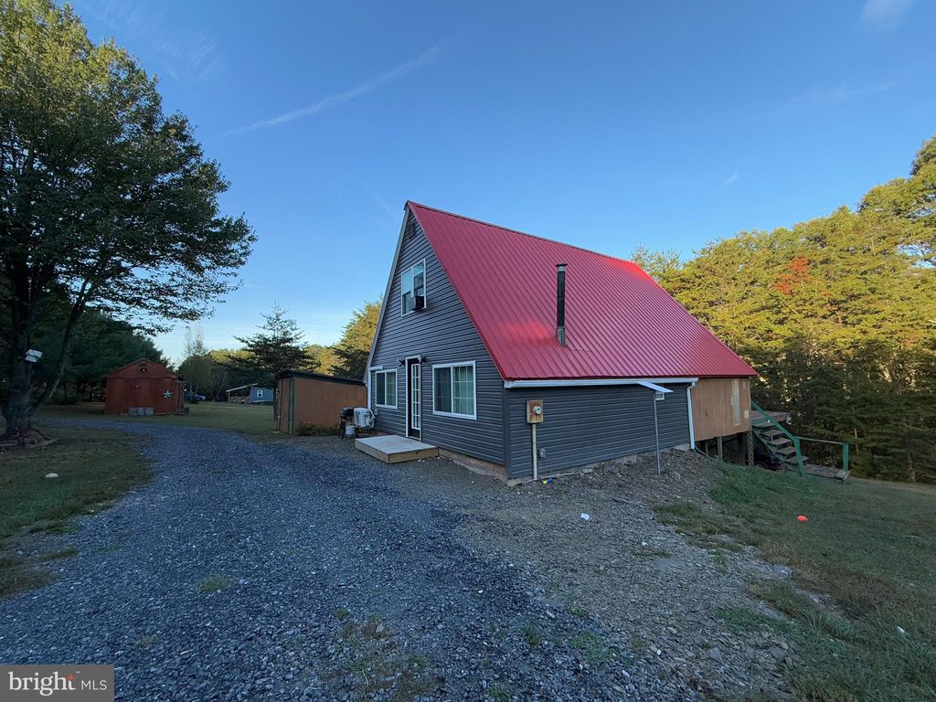 Photo of 7505 Mountain View Dr, THREE SPRINGS, PA 17264 (MLS # PAHU2023868)