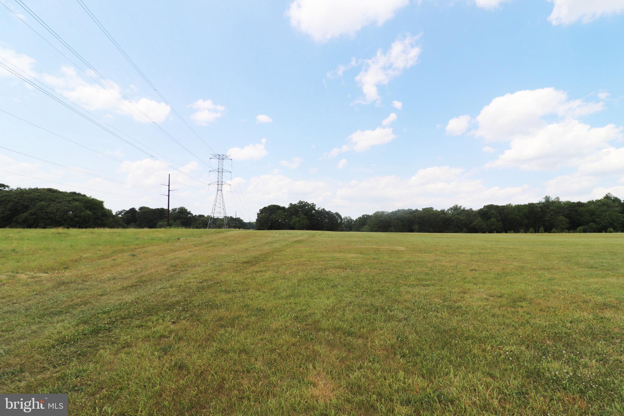 GREAT BOHEMIA MANO - Land