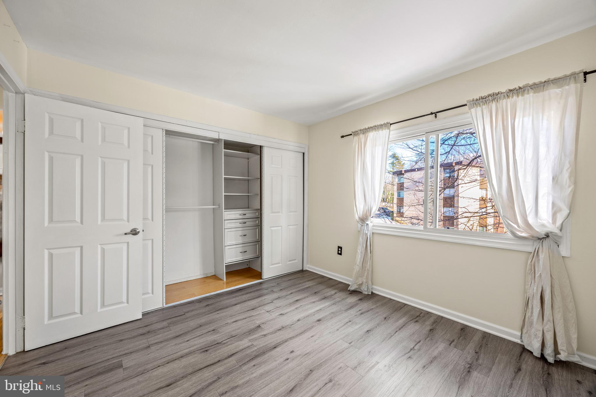 FAIRWAYS - Residential