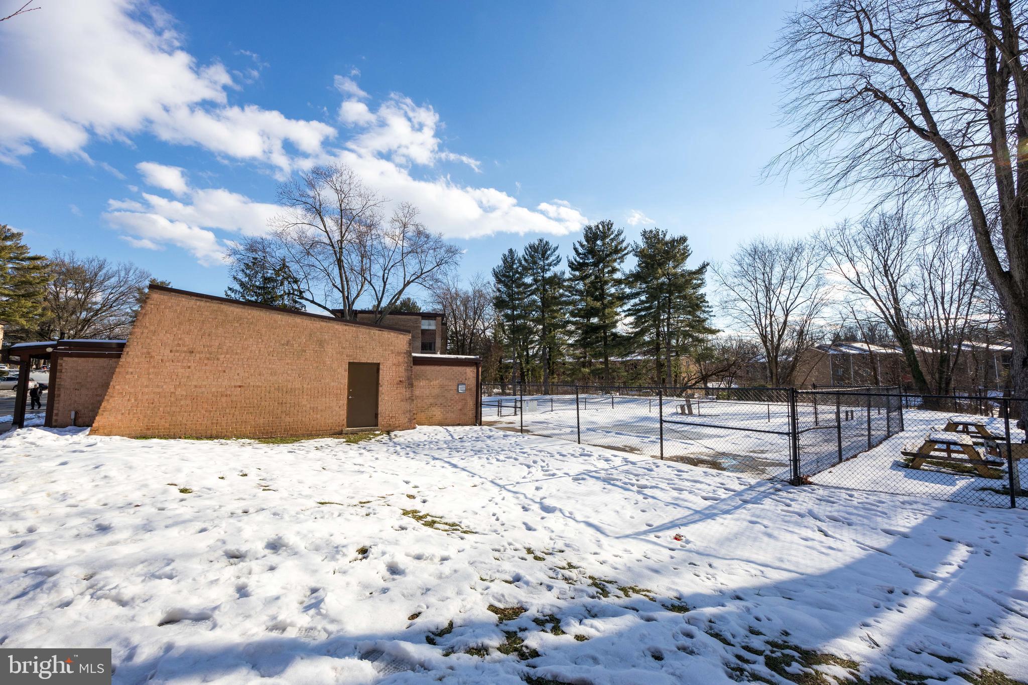 FAIRWAYS - Residential