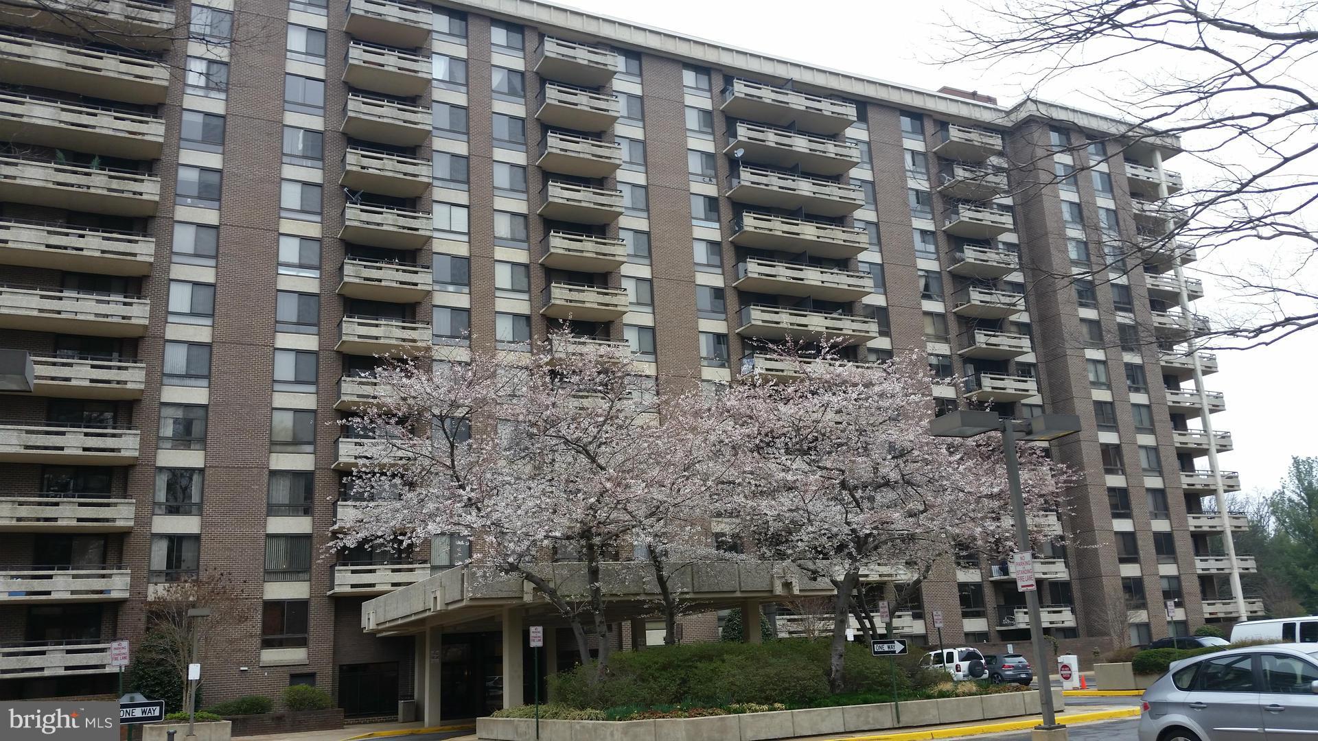 ENCORE OF MCLEAN - Residential Lease