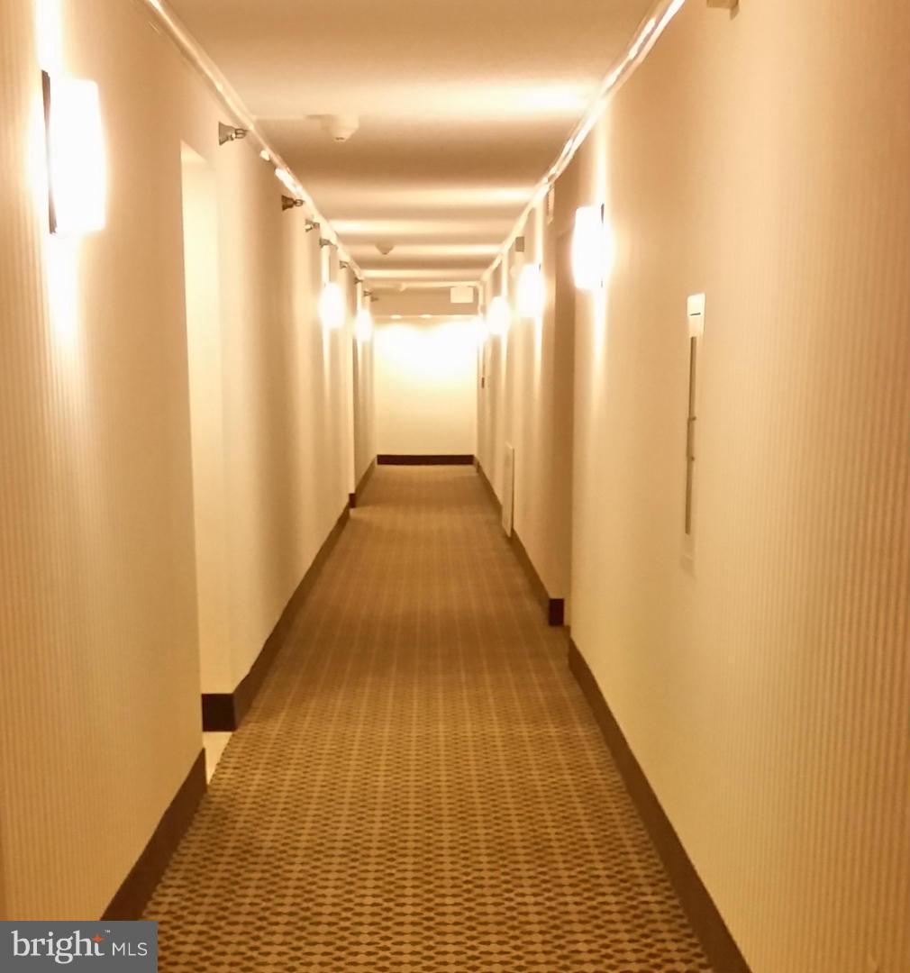 ENCORE OF MCLEAN - Residential Lease