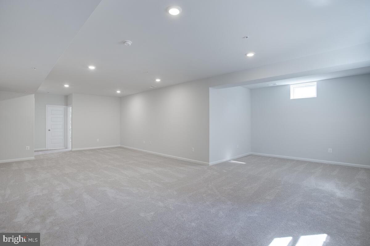 VILLAGES OF SAVANNAH - Residential