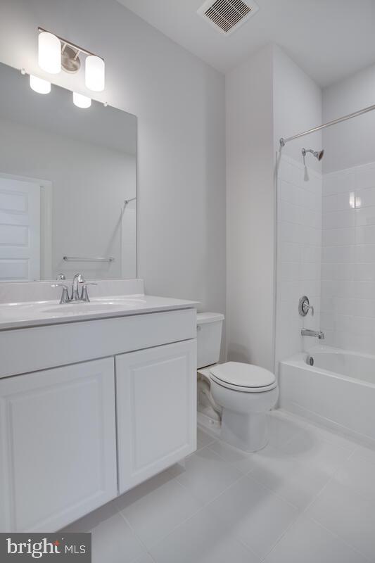 VILLAGES OF SAVANNAH - Residential