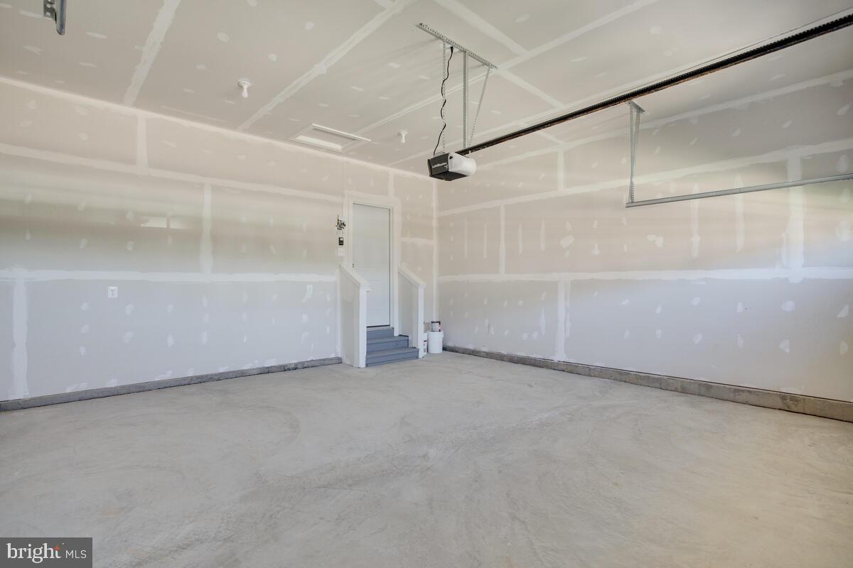 VILLAGES OF SAVANNAH - Residential