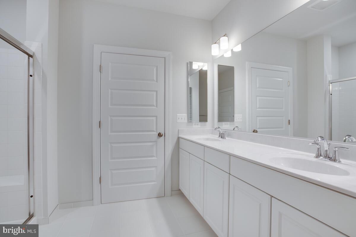 VILLAGES OF SAVANNAH - Residential