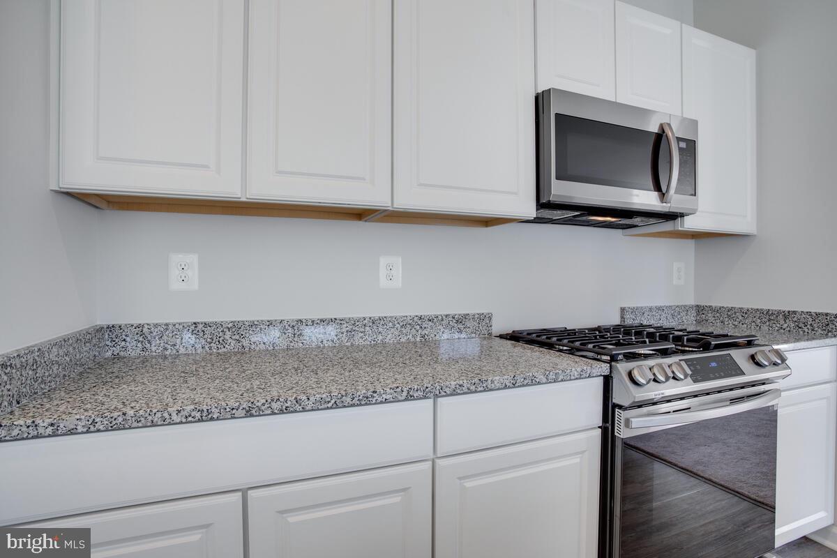 VILLAGES OF SAVANNAH - Residential