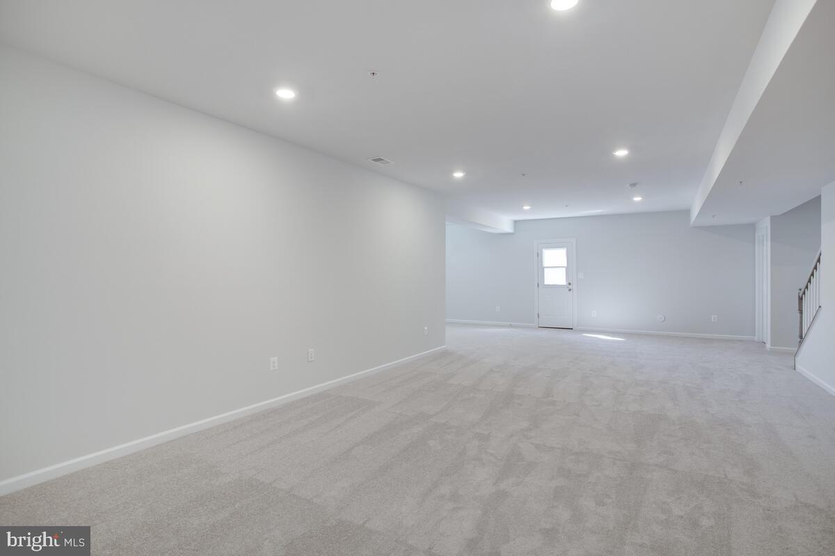 VILLAGES OF SAVANNAH - Residential