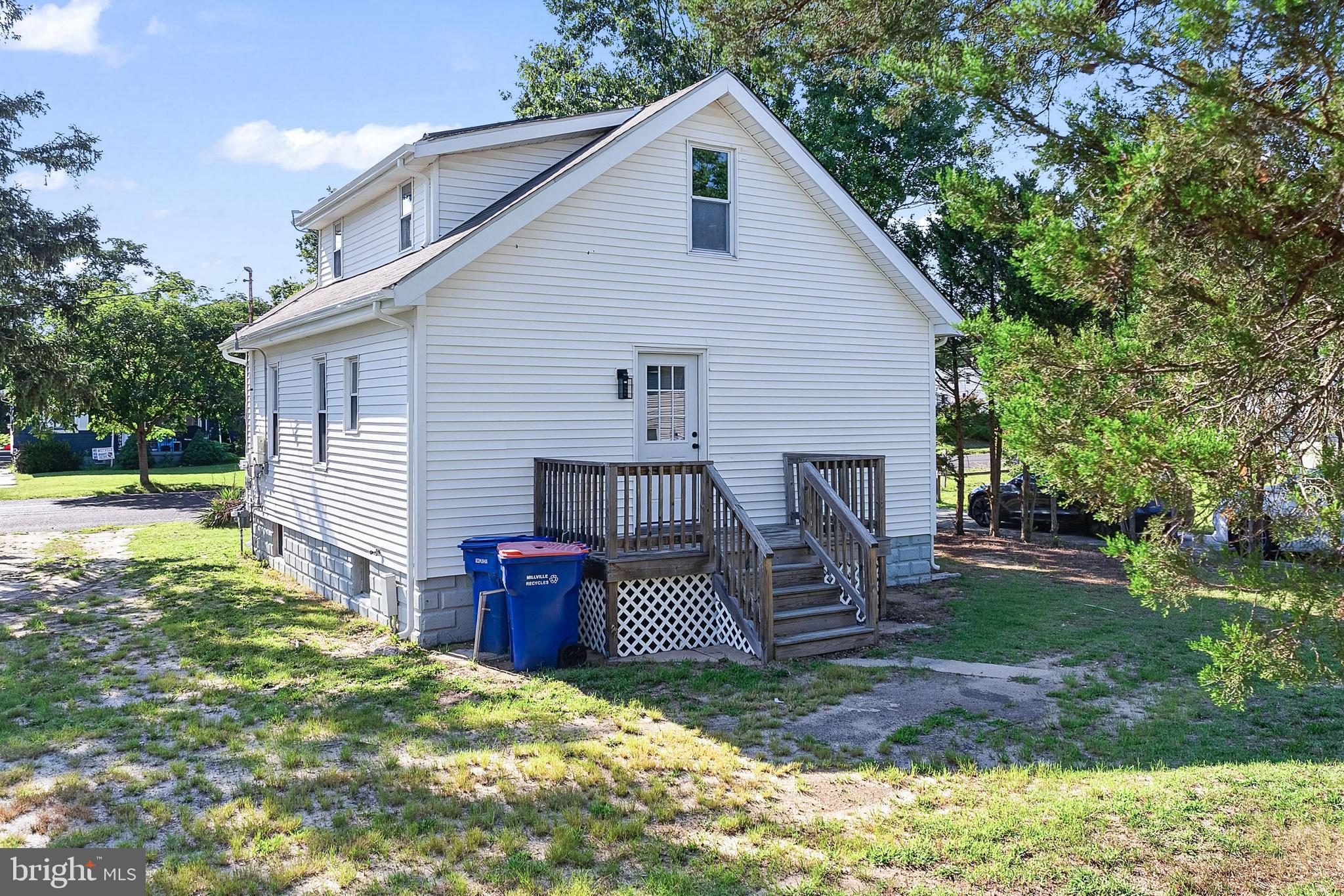 303 N 9TH STREET