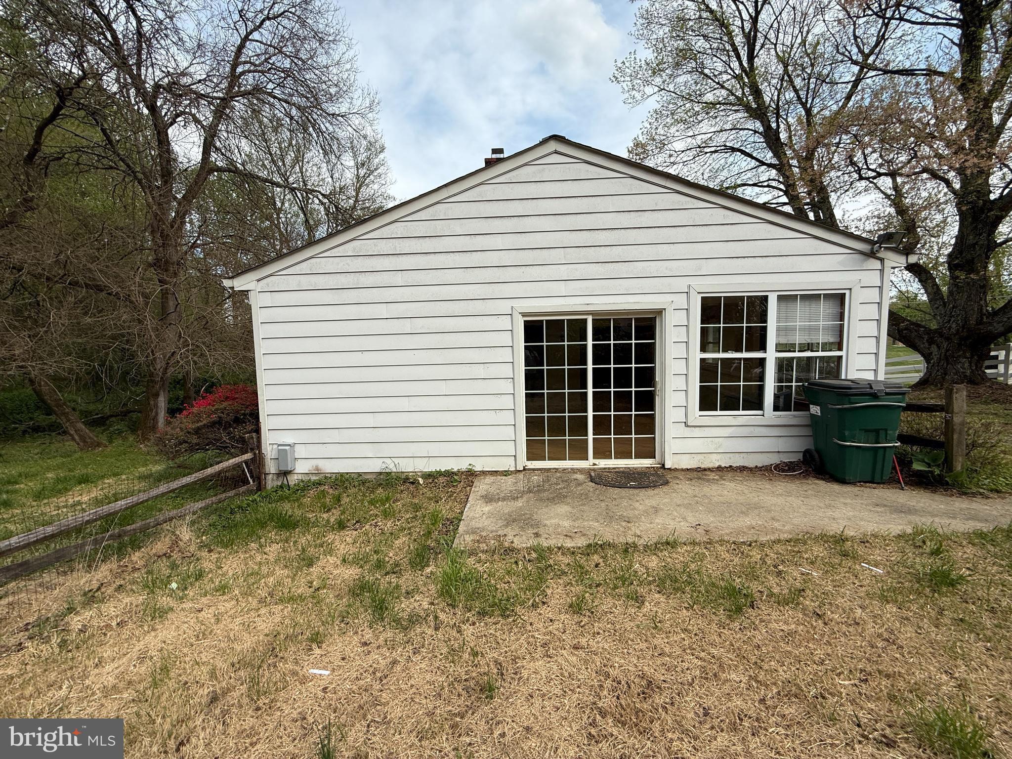 15901 RIVER ROAD