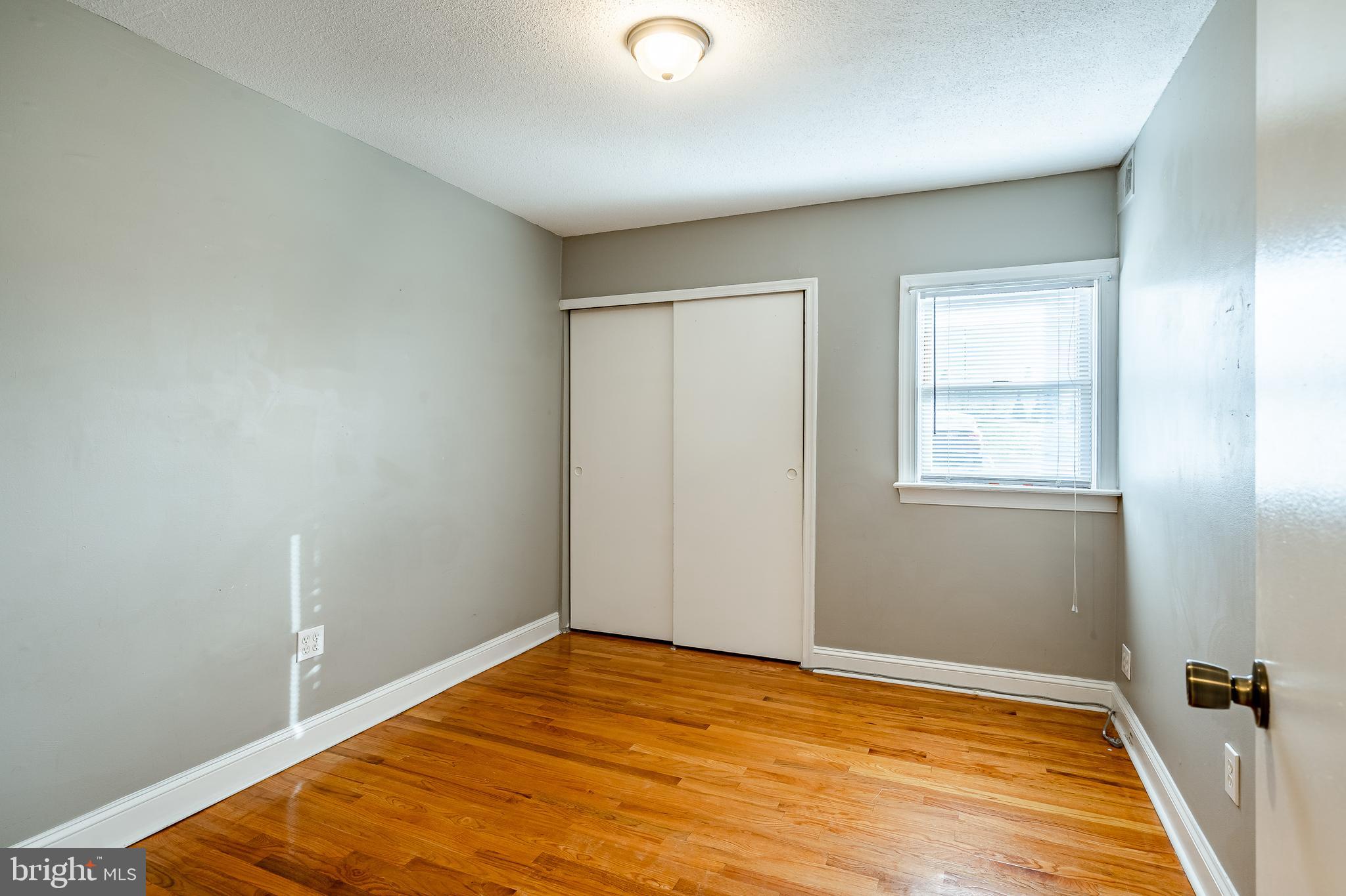 THE MEADOWS - Residential Lease